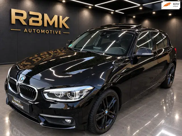 BMW 118 1-serie 118i / Panorama dak!