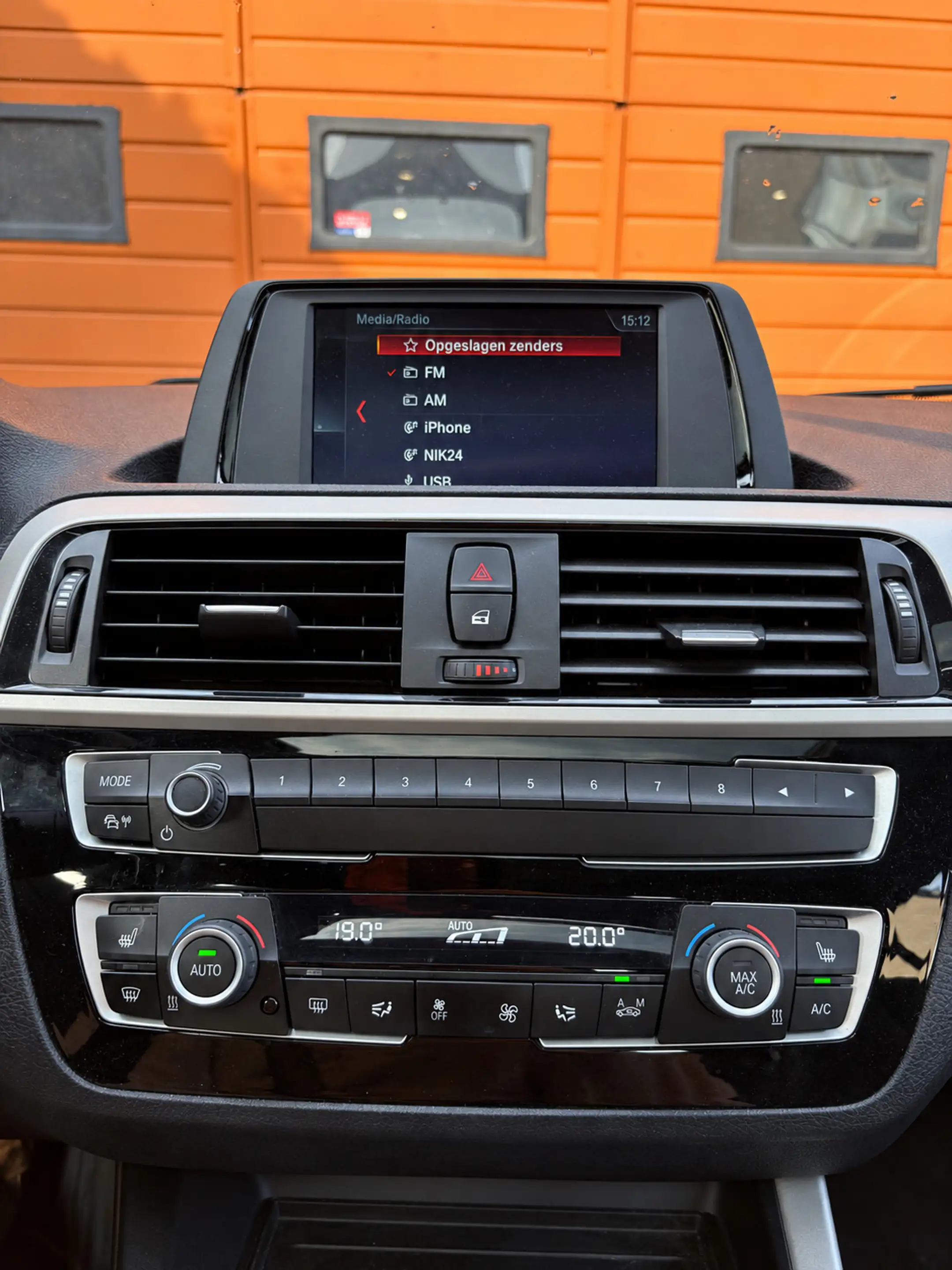 BMW 118 1-serie 118i / Panorama dak! — photo 15