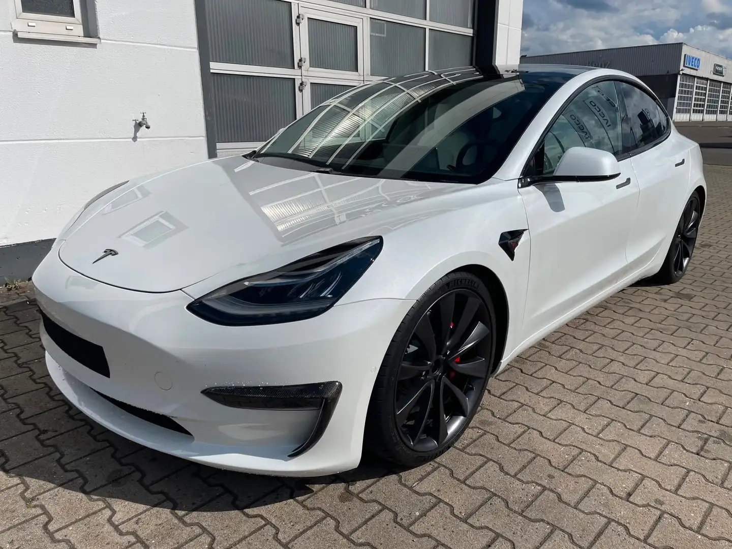Tesla Model 3 Performance Dual AWD/FSD/K&W/Dämmp./1.Hd Weiß - 1