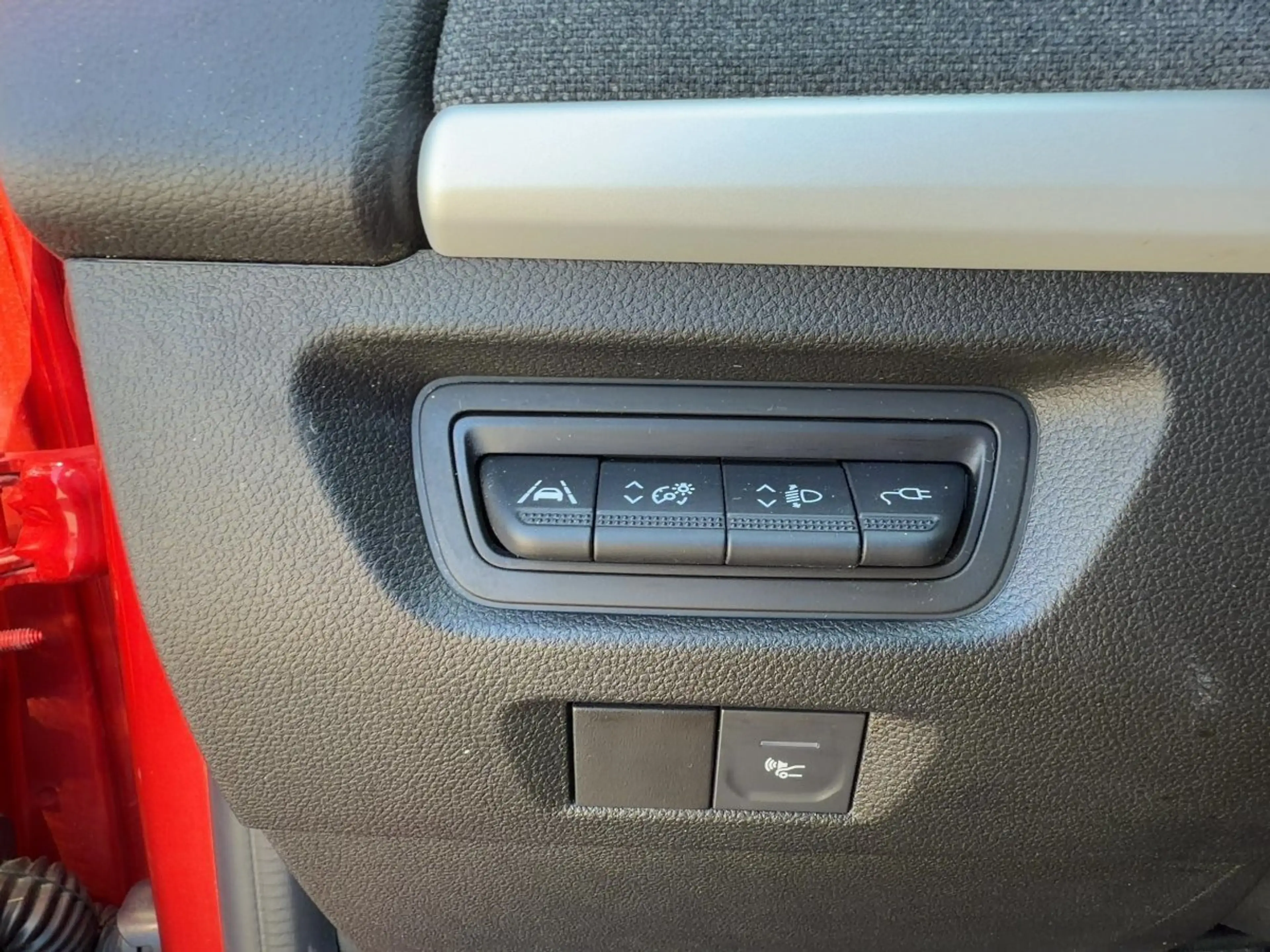 Renault ZOE R135 Z.E.50 EVOLUTION — photo 13