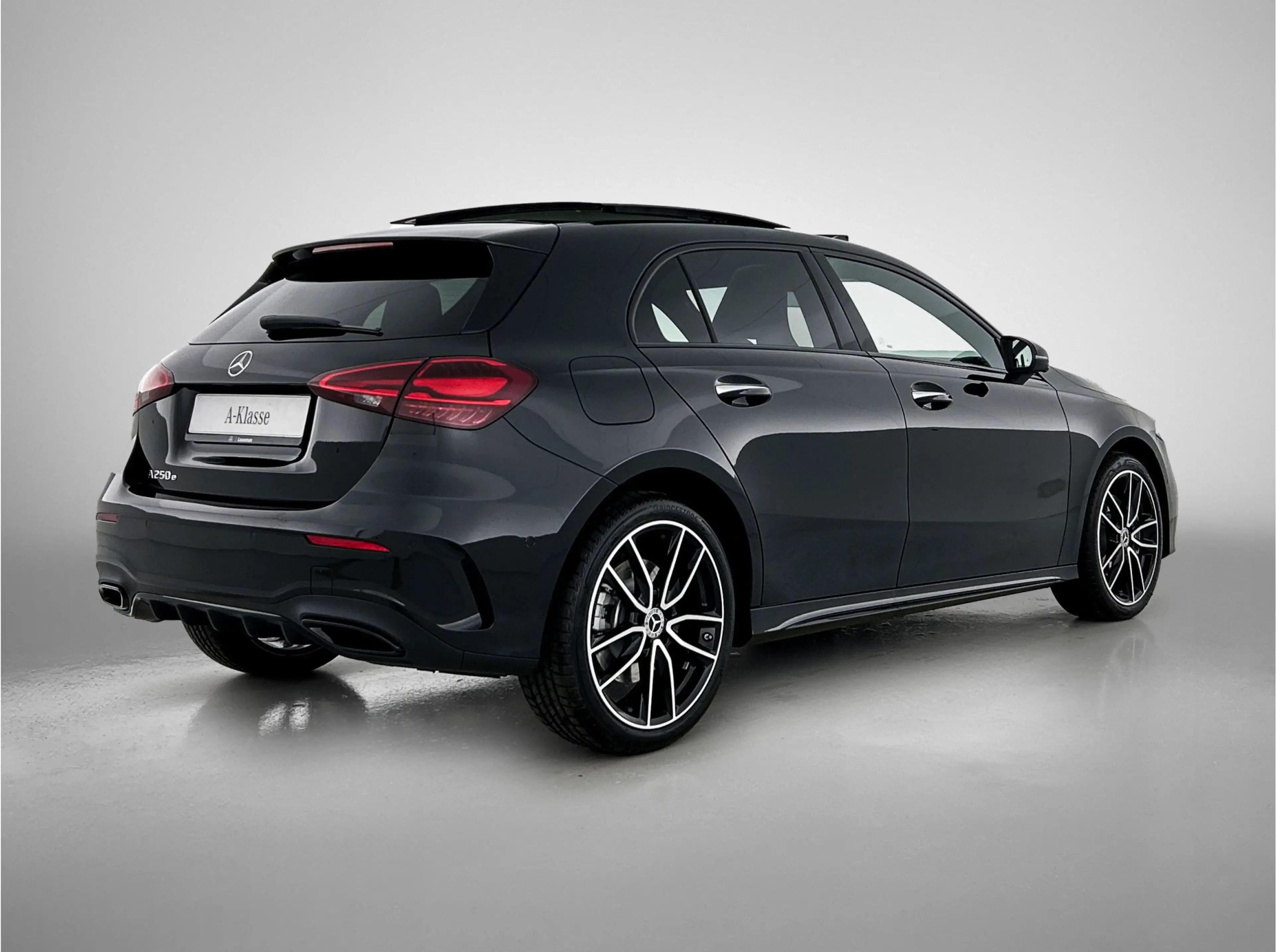 Mercedes-Benz A 250 e Business Solution AMG | AMG Line Plus pakket | A — photo 2