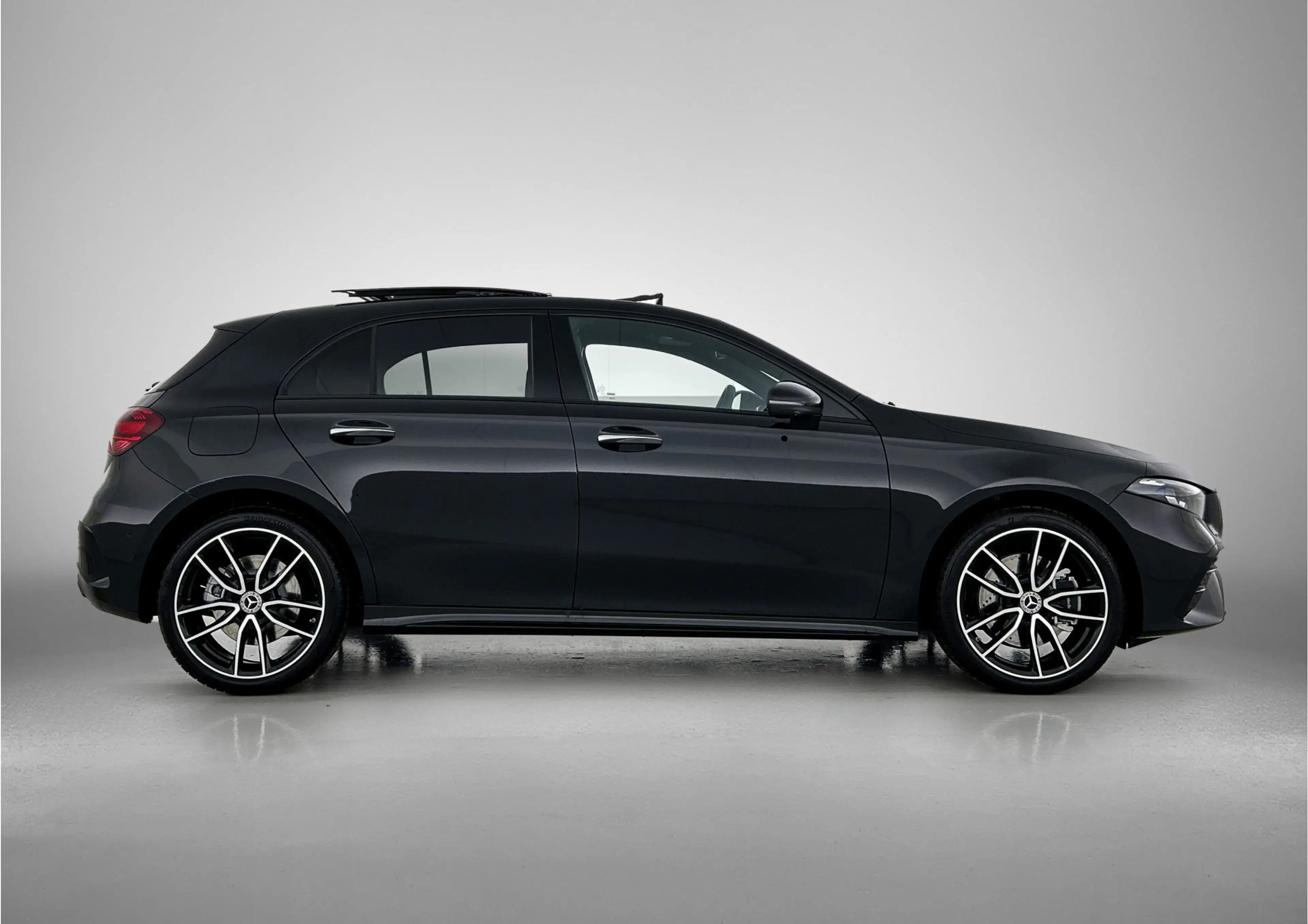 Mercedes-Benz A 250 e Business Solution AMG | AMG Line Plus pakket | A — photo 14