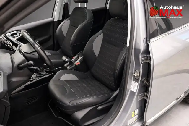 Peugeot 2008 view 14