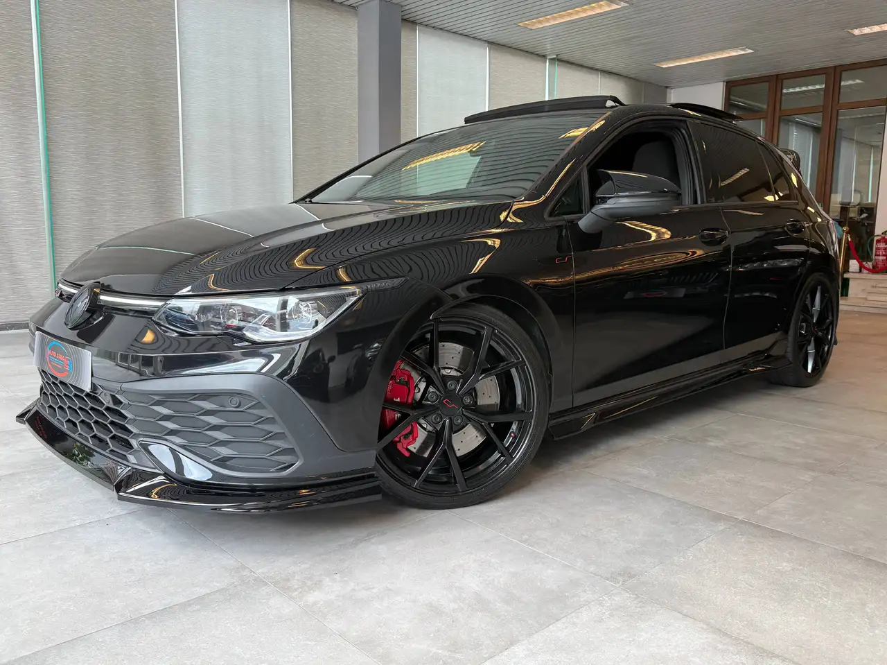 Volkswagen Golf 2.0 TSI GTI Clubsport OPF DSG*full black*, миниатюра 2