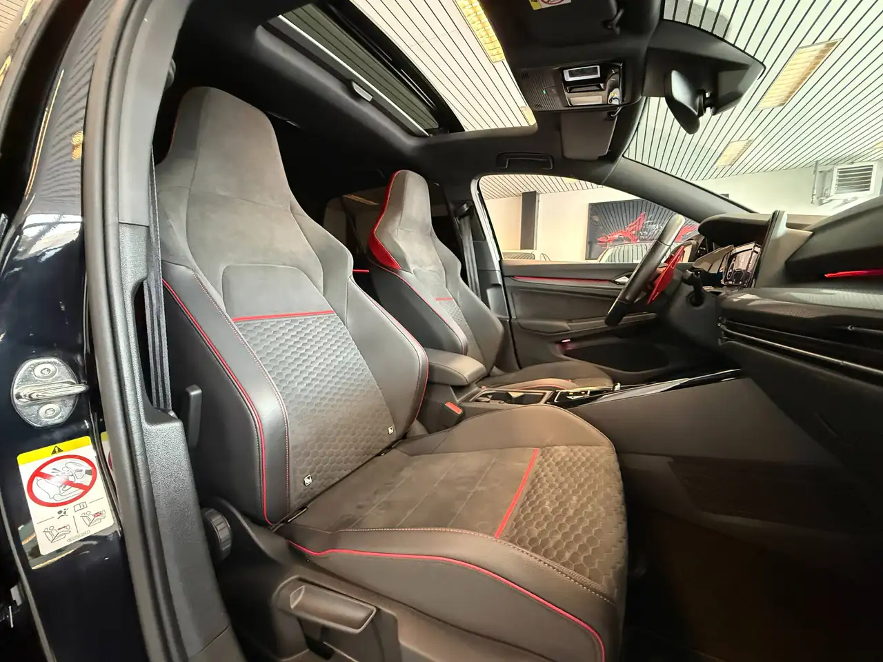 Volkswagen Golf 2.0 TSI GTI Clubsport OPF DSG*full black*, миниатюра 18