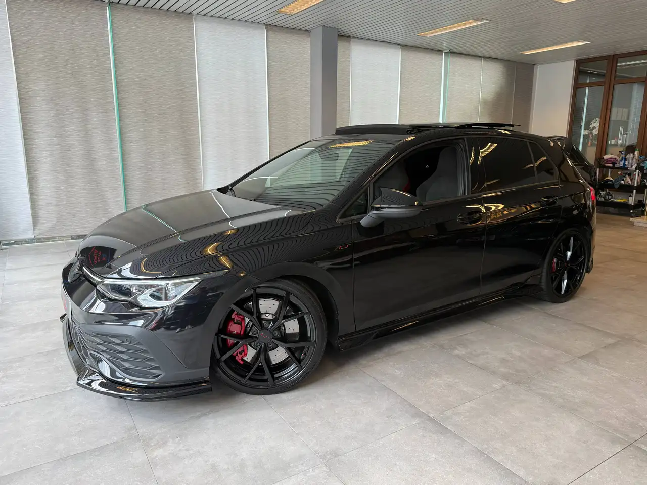 Volkswagen Golf 2.0 TSI GTI Clubsport OPF DSG*full black*, миниатюра 11