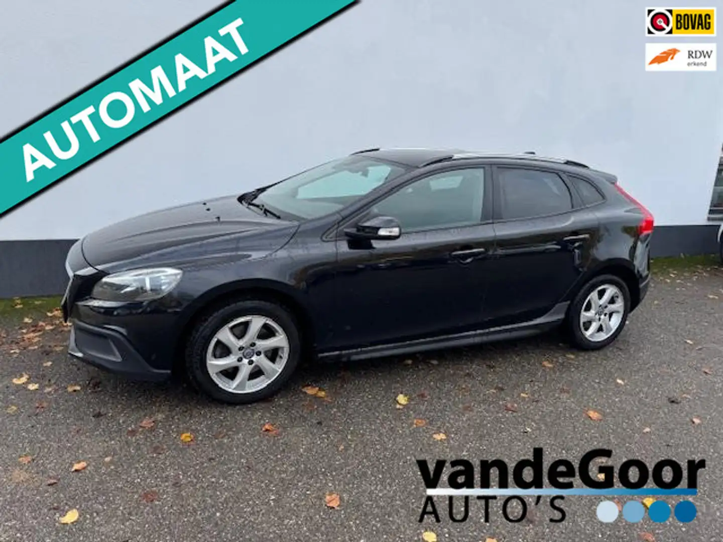 Volvo V40 Cross Country 1.6 D2 Momentum, '15, aut., airco, navi, cruise, k Zwart - 1