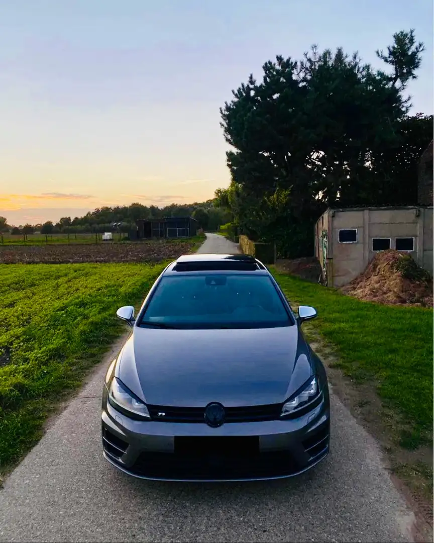 Volkswagen Golf R Šedá - 1