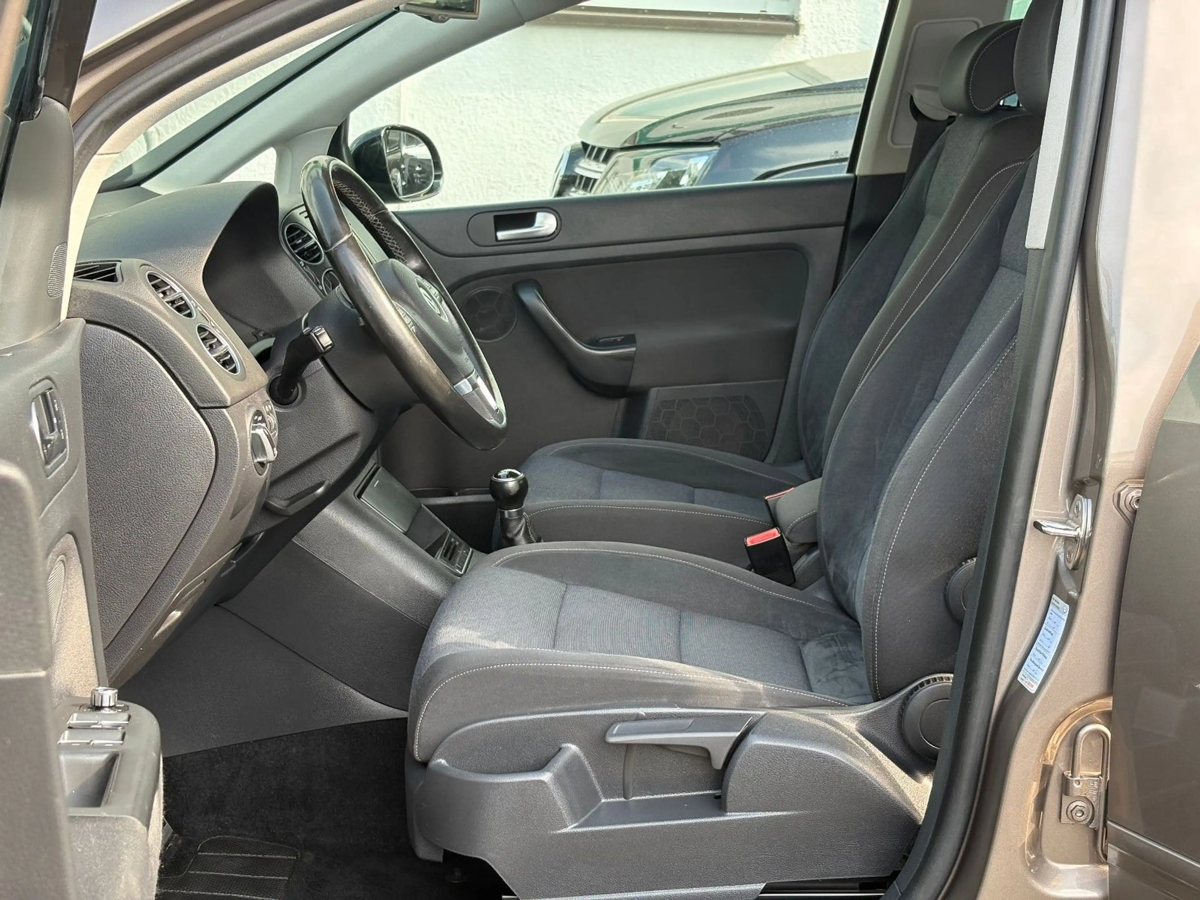 Volkswagen Golf Plus Golf 1.4 TSI Plus VI Style - KLIMA SHZ TEMP PDC — photo 14