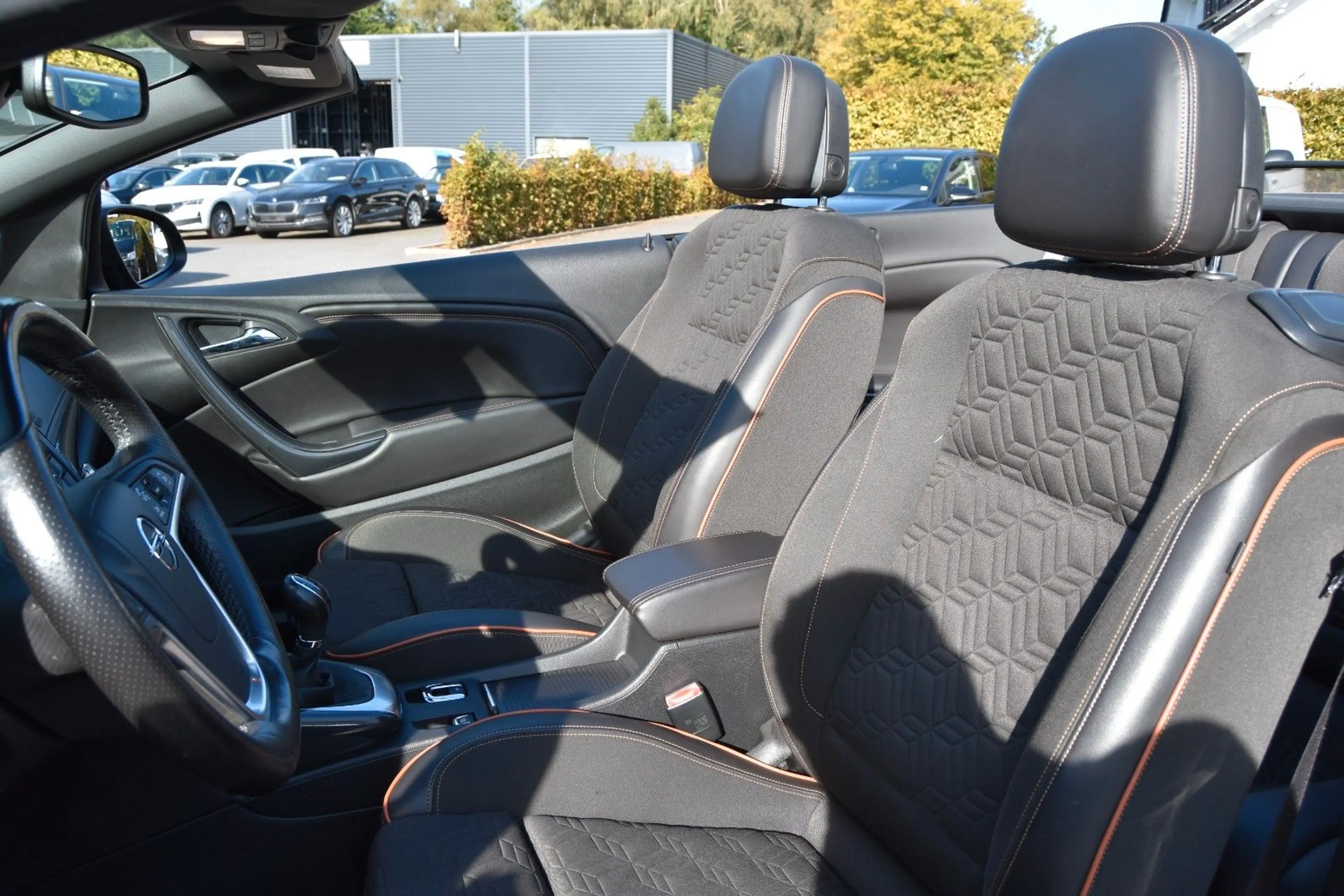Opel Cascada 1.6 Turbo XENON/NAVI/SHZ/LKh/20"/RFK — photo 15