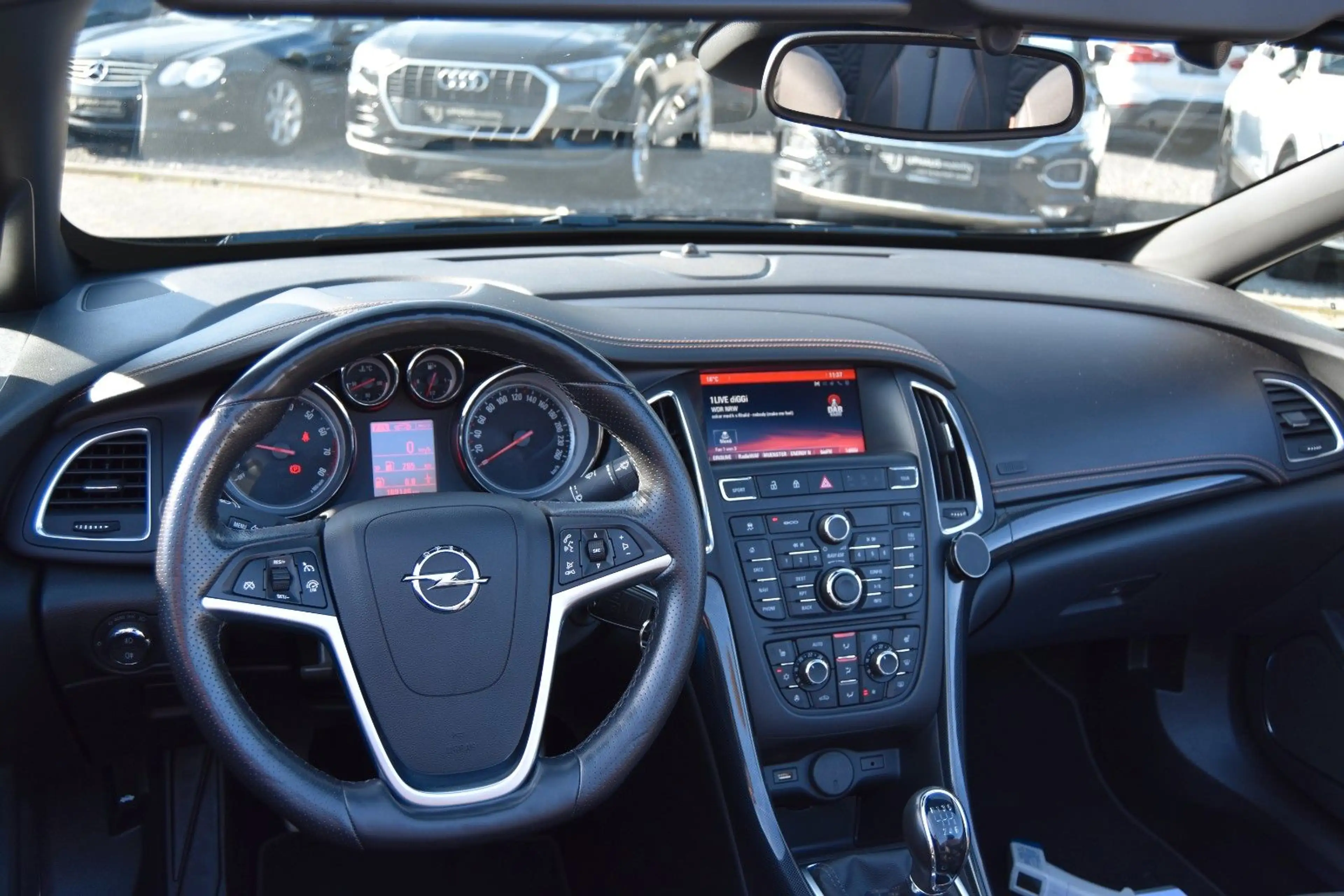 Opel Cascada 1.6 Turbo XENON/NAVI/SHZ/LKh/20"/RFK — photo 14