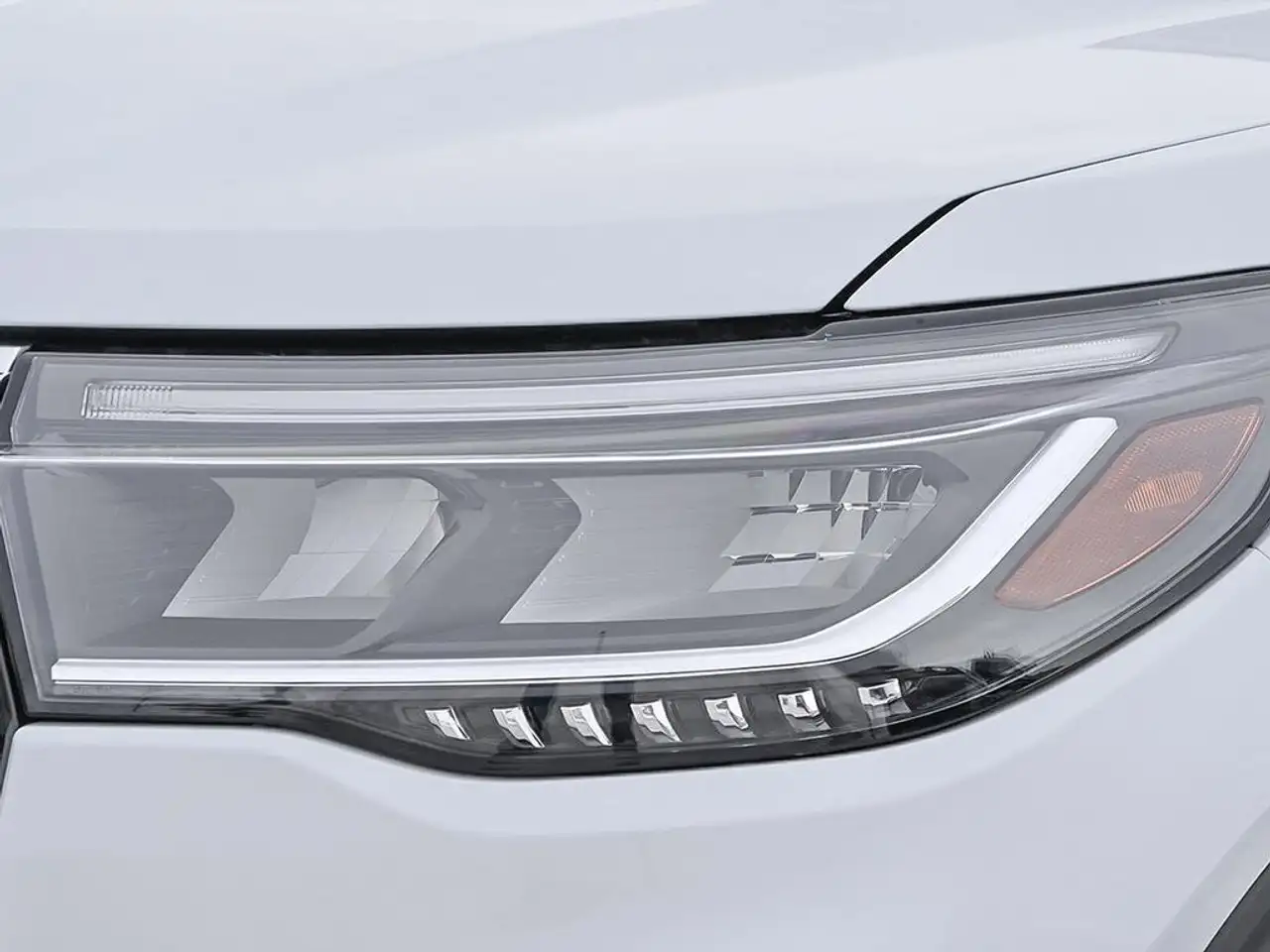Ford Explorer снимка Ford Explorer
