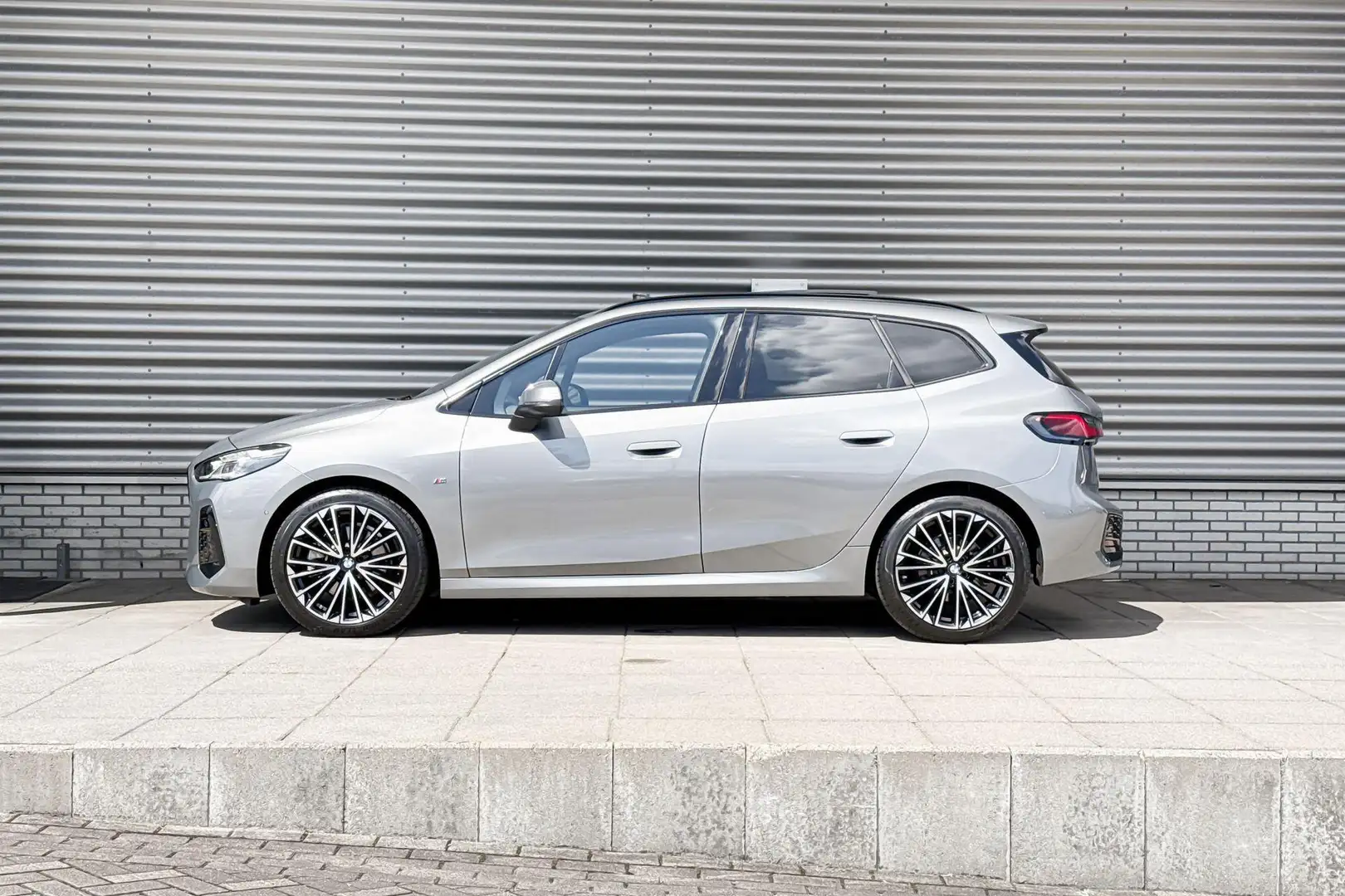 BMW 223 2 Serie Active Tourer 223i Grau - 2