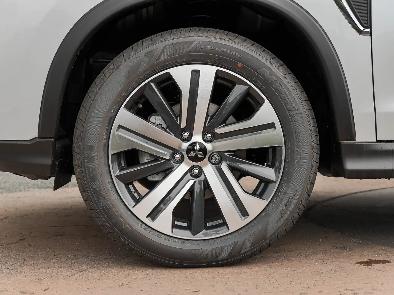 Mitsubishi RVR снимка Mitsubishi RVR