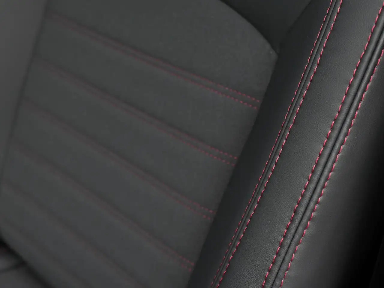 Mitsubishi RVR снимка Mitsubishi RVR
