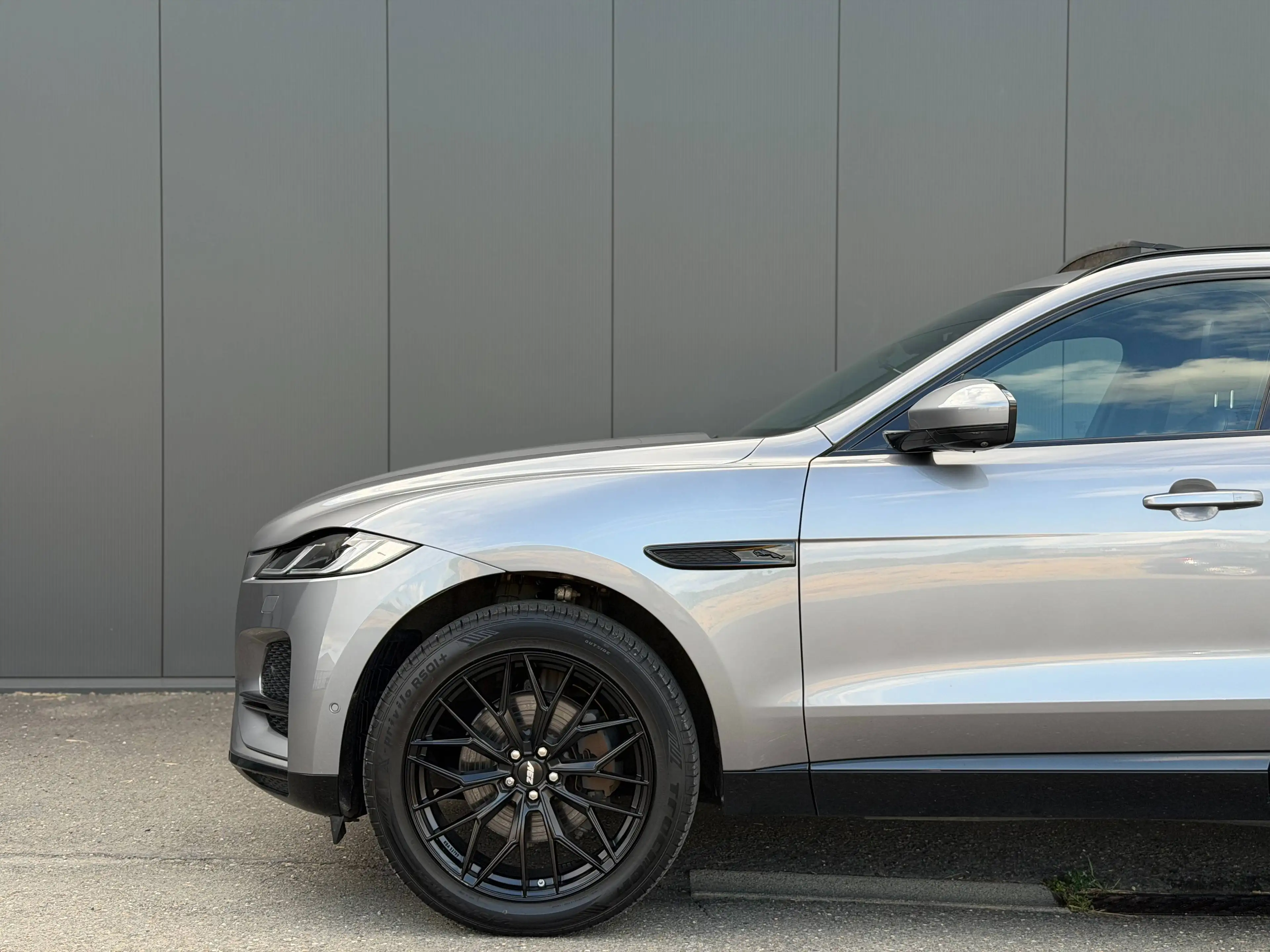 Jaguar F-Pace 2.0D MHEV 163cv - Facelift - Toit ouvrant - 360 — photo 9