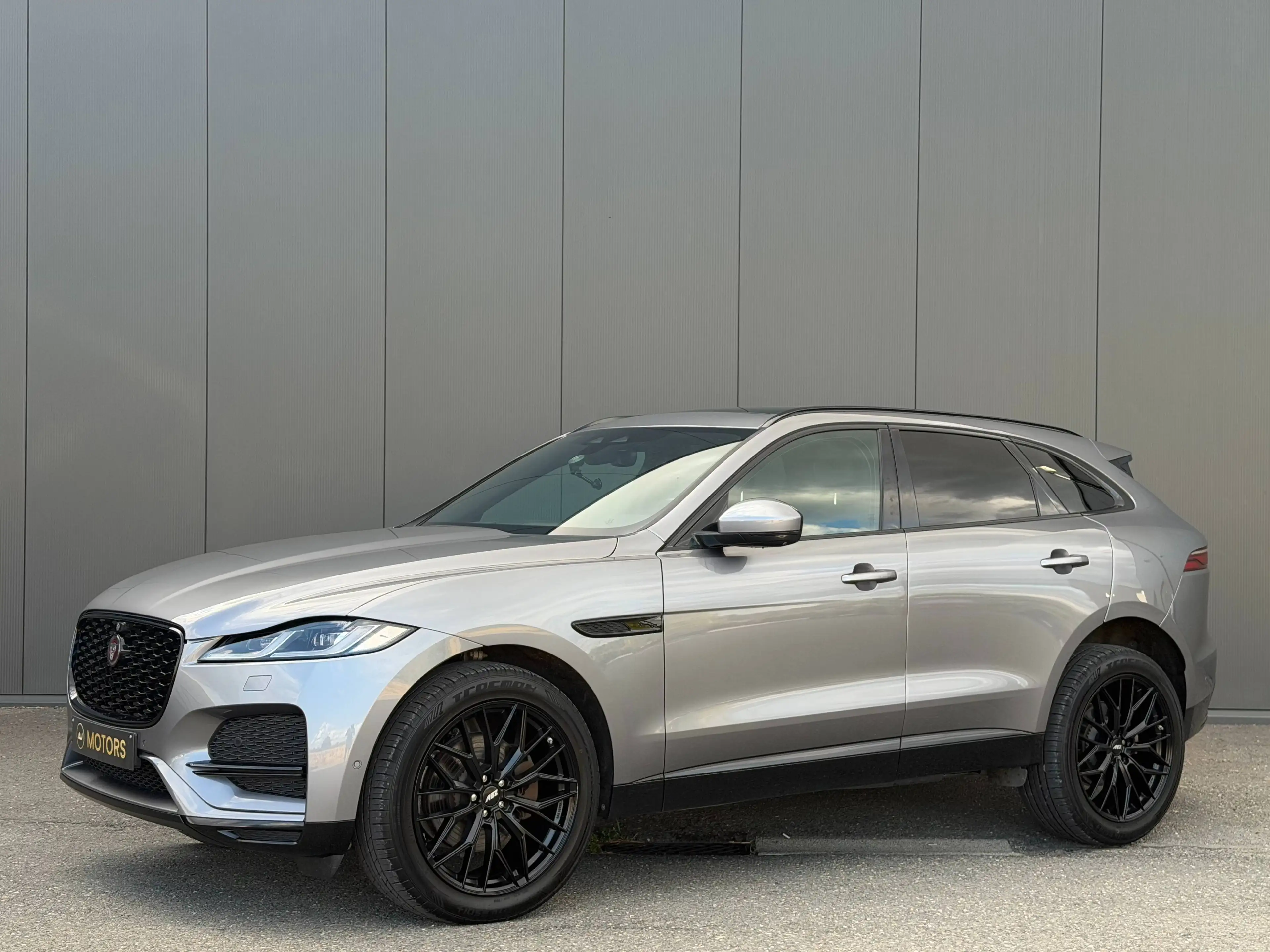 Jaguar F-Pace 2.0D MHEV 163cv - Facelift - Toit ouvrant - 360 — photo 3