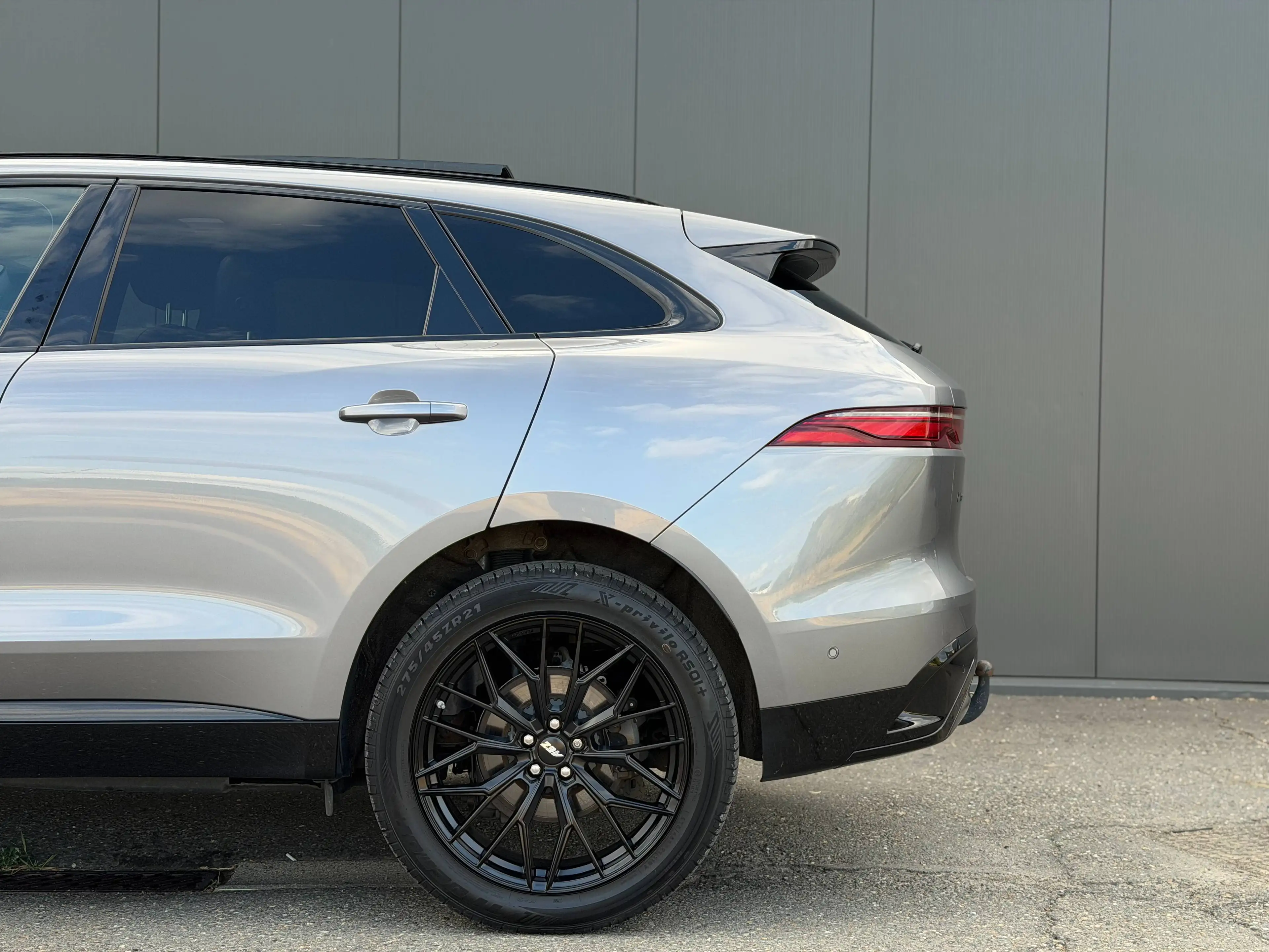 Jaguar F-Pace 2.0D MHEV 163cv - Facelift - Toit ouvrant - 360 — photo 10