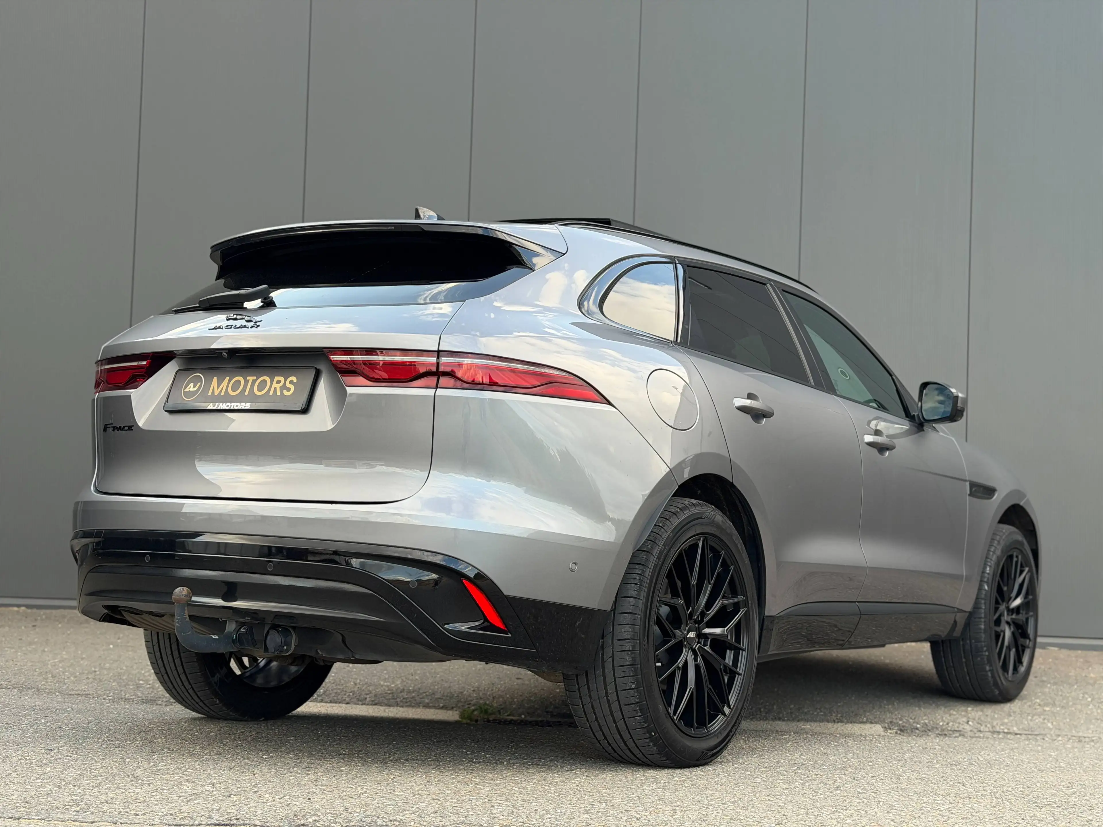 Jaguar F-Pace 2.0D MHEV 163cv - Facelift - Toit ouvrant - 360 — photo 11