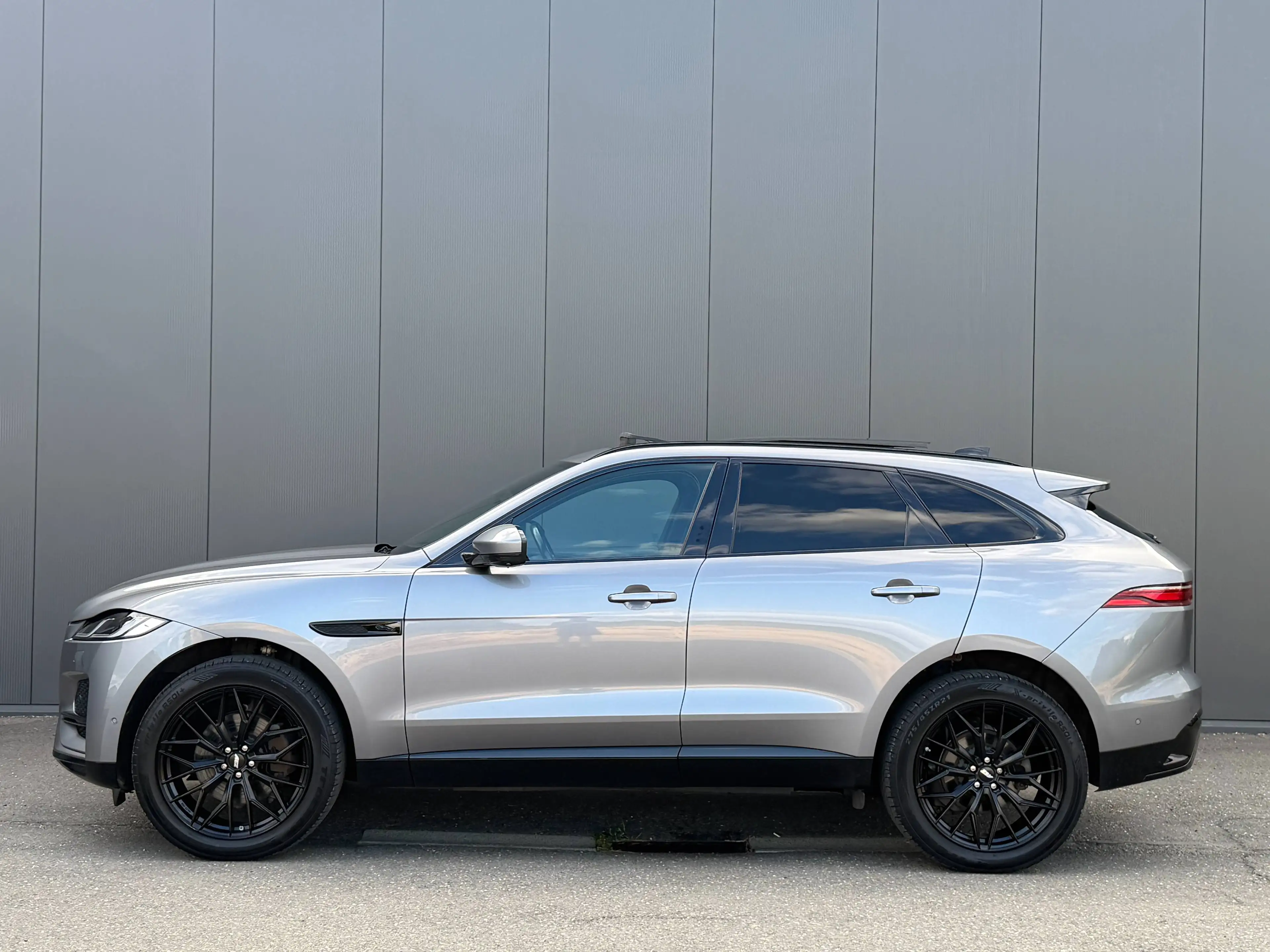 Jaguar F-Pace 2.0D MHEV 163cv - Facelift - Toit ouvrant - 360 — photo 6