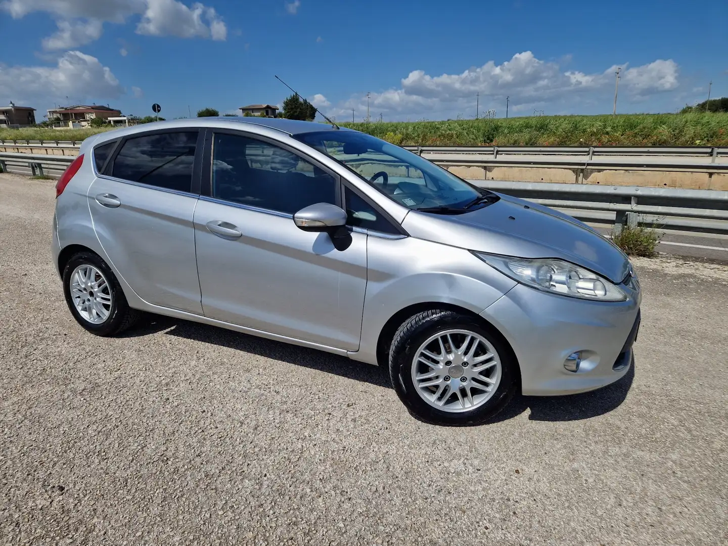 Ford Fiesta 5p 1.6 tdci Titanium dpf - 2