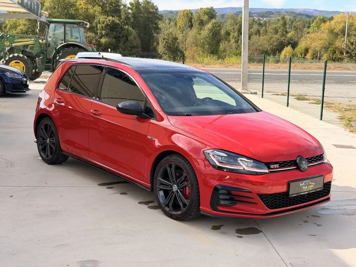 Volkswagen Golf GTI 2.0 TSI Performance DSG7 180kW Rouge - 1