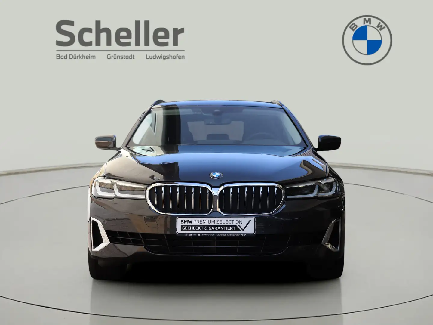 BMW 540 i xDrive Touring Luxury Line LED Navi Komfortsitze Grau - 2