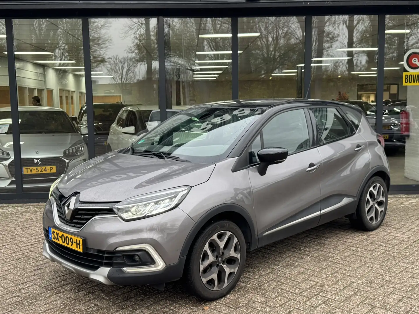 Renault Captur 0.9 TCe Intens*Navi*Camera*ECC*EXPORT/EX.BPM* Gris - 2