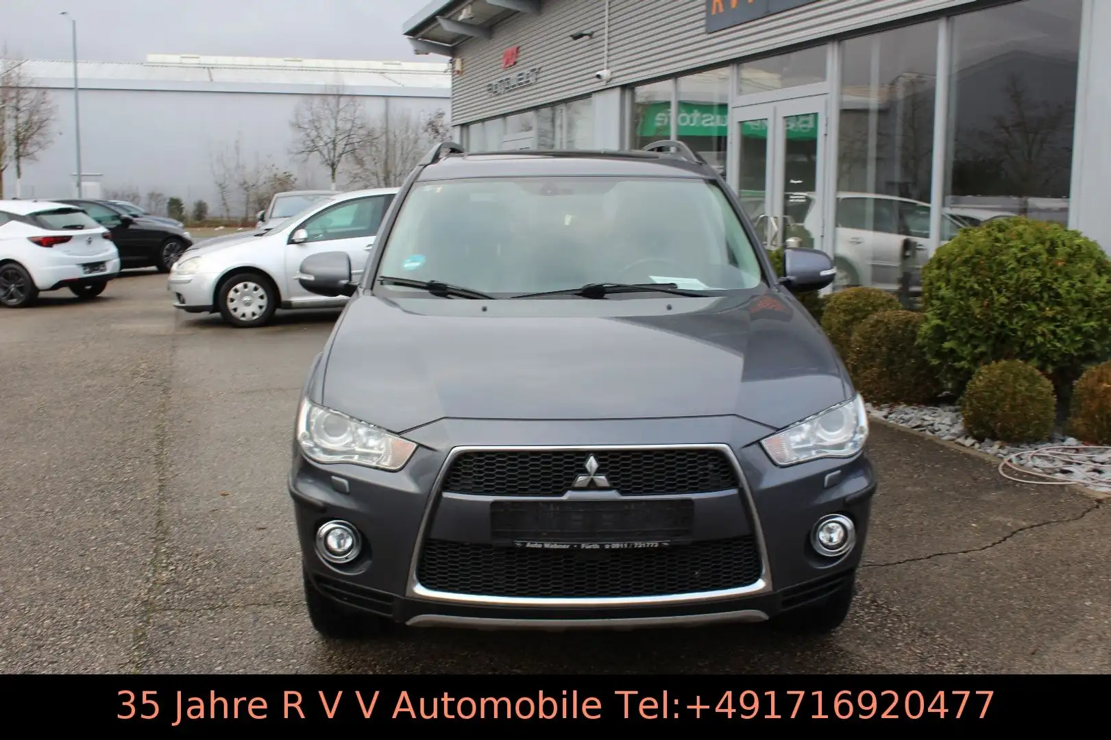 Mitsubishi Outlander 2.2 Invite 4WD, 7-Sitzer, TÜV neu Gris - 2