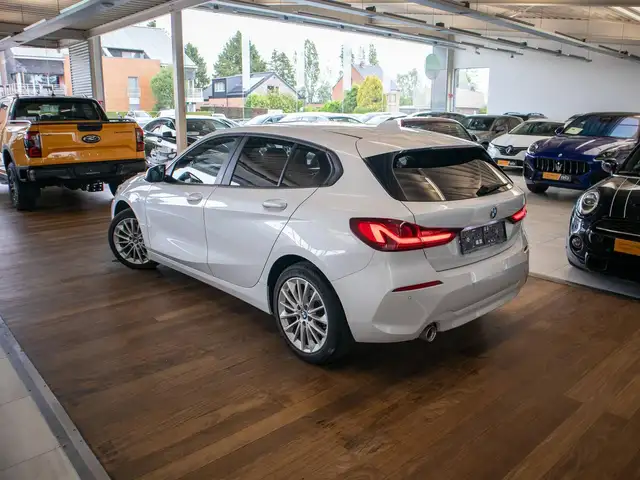BMW I view 7