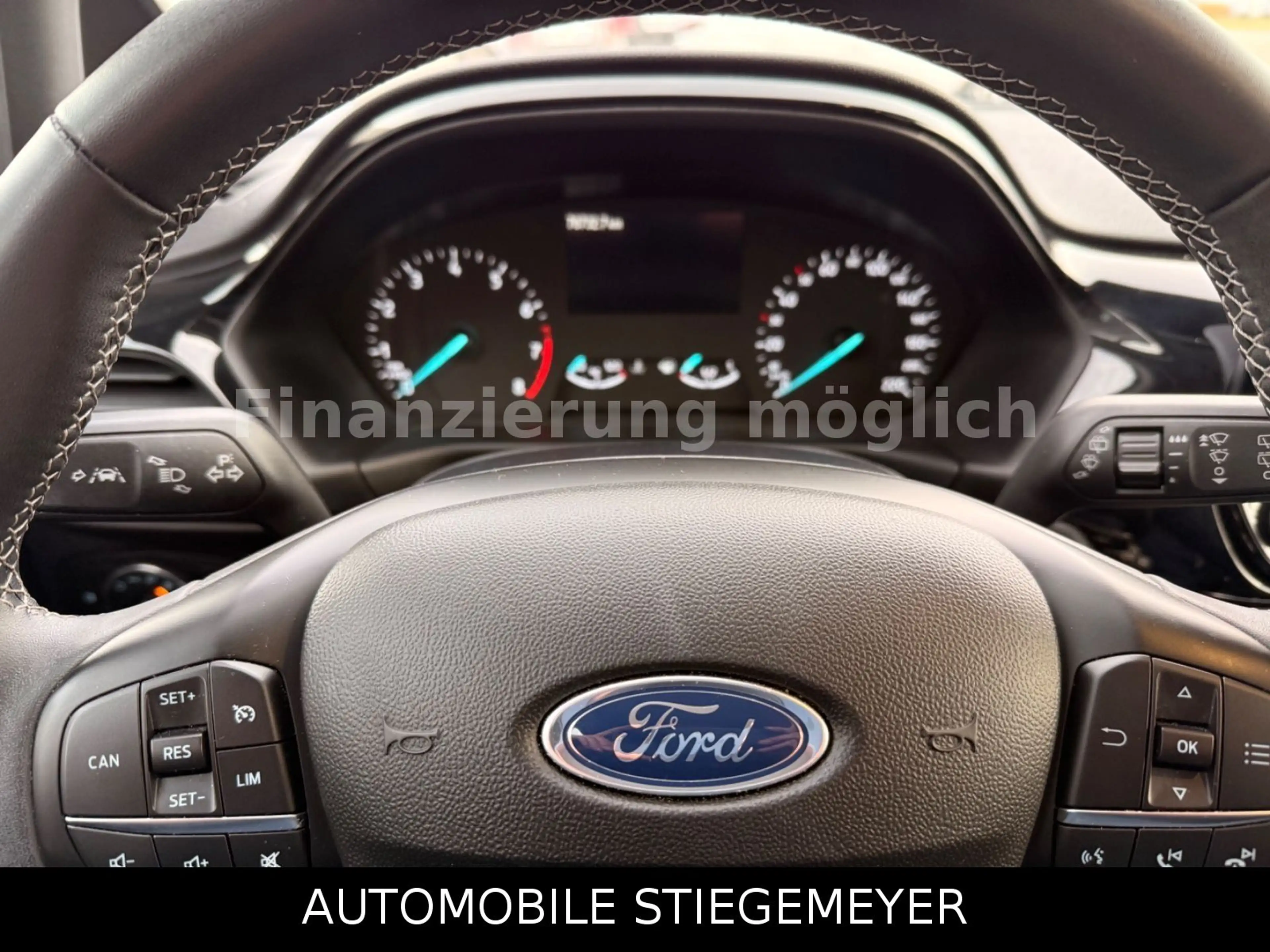 Ford Fiesta Titanium — photo 14