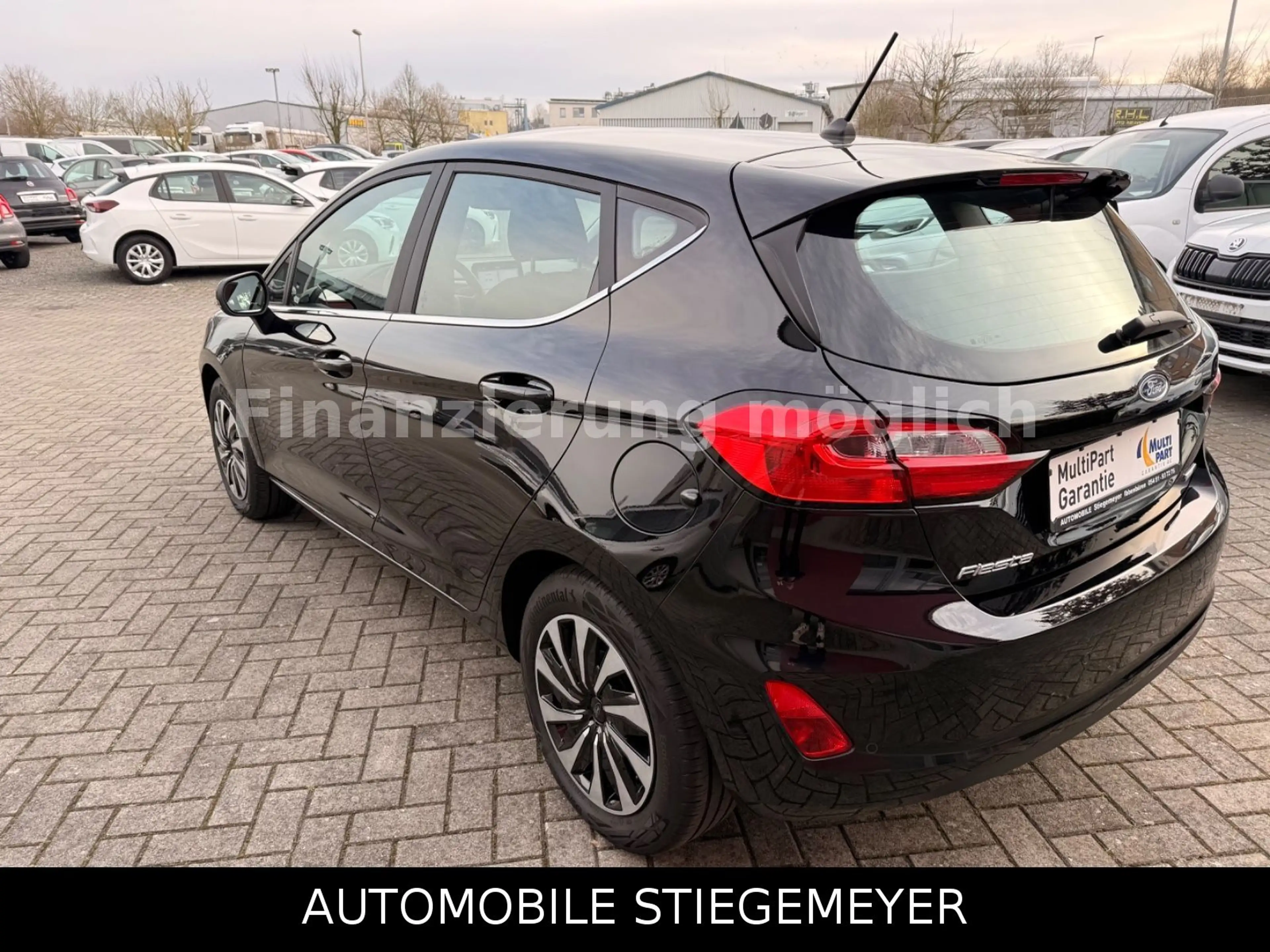 Ford Fiesta Titanium — photo 11