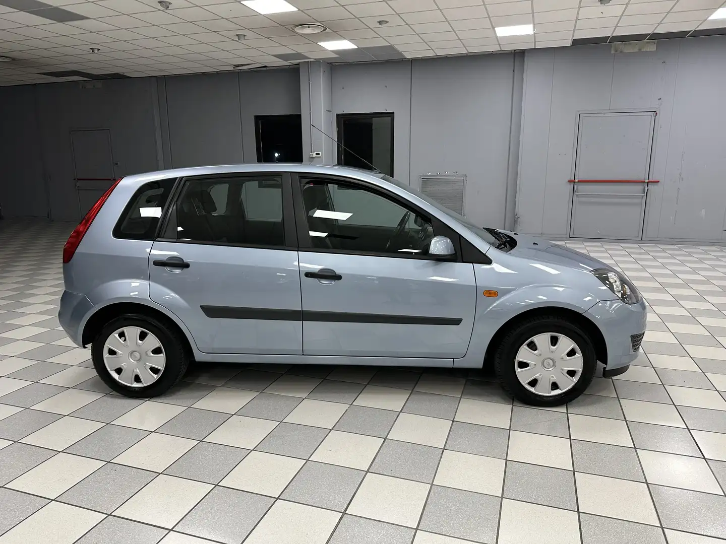 Ford Fiesta 5p 1.2 Titanium Blu/Azzurro - 2