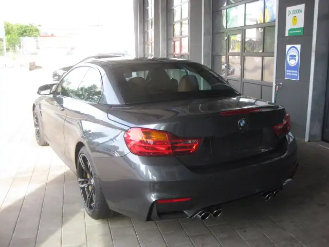 BMW M4 Cabrio / Schalter / Keramik / Neuwertiger Zustand
