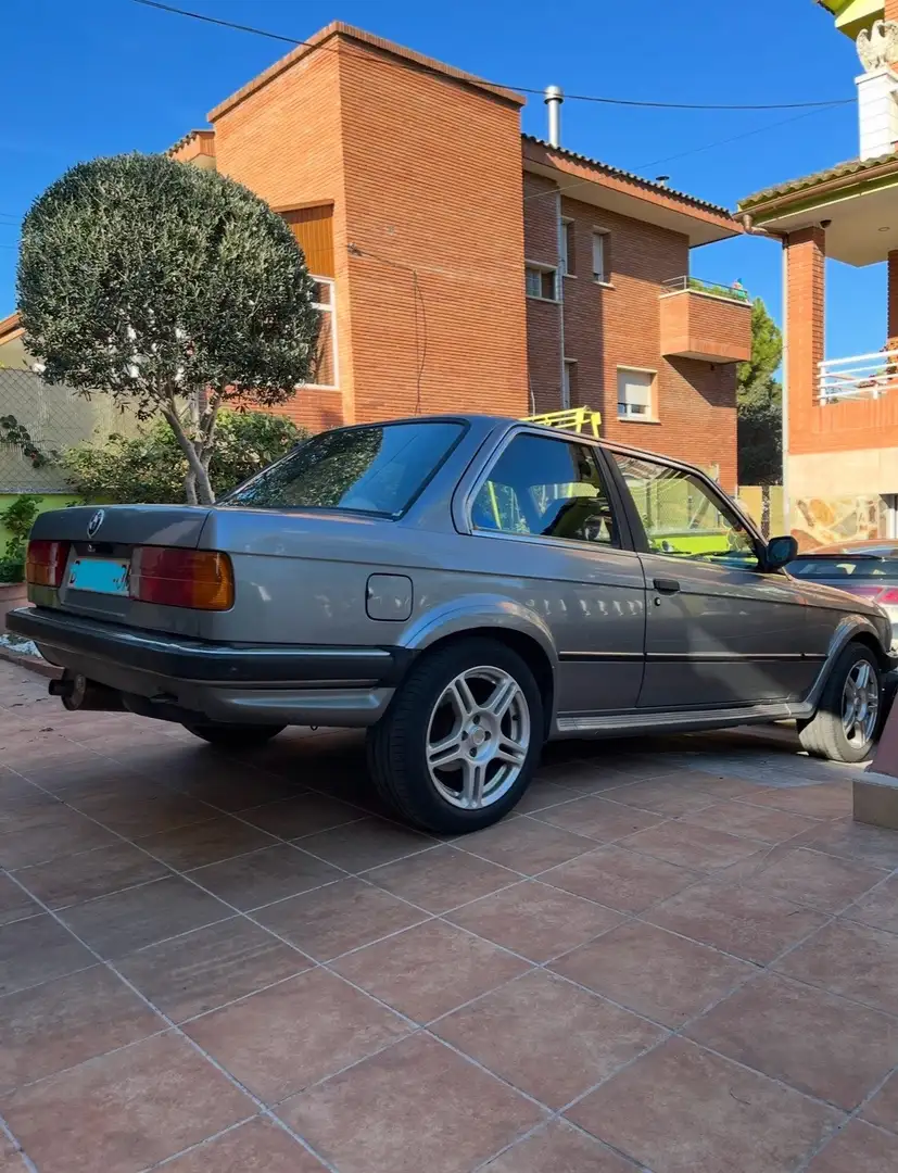 BMW 325 325iX - 1