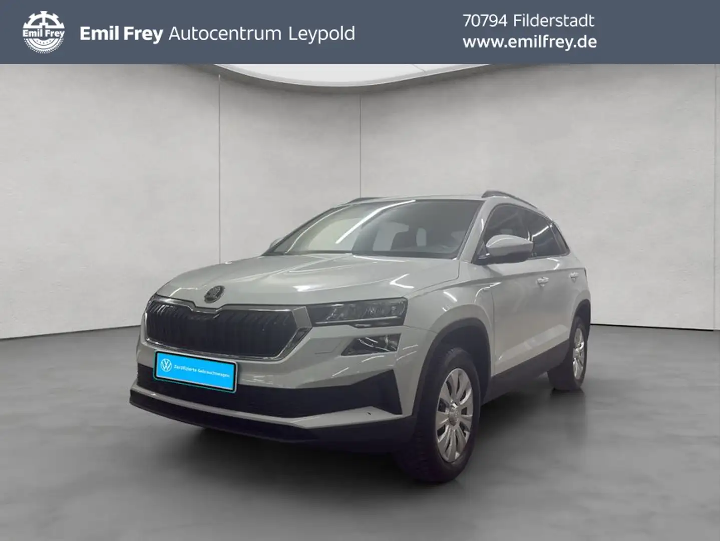 Skoda Karoq 1.5 TSI DSG Selection AHK schwenkbar Weiß - 1