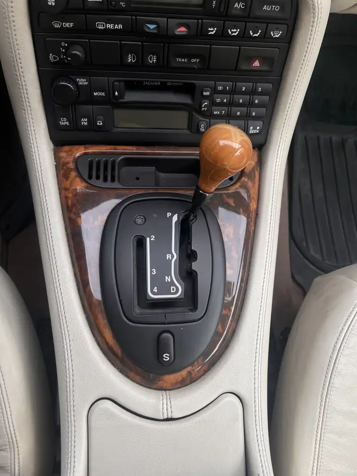 Jaguar XK8 Convertible 4.0, foto 10