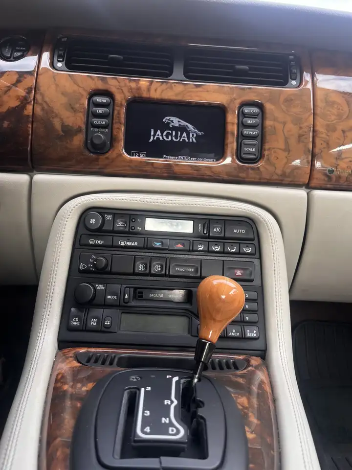 Jaguar XK8 Convertible 4.0, foto 9