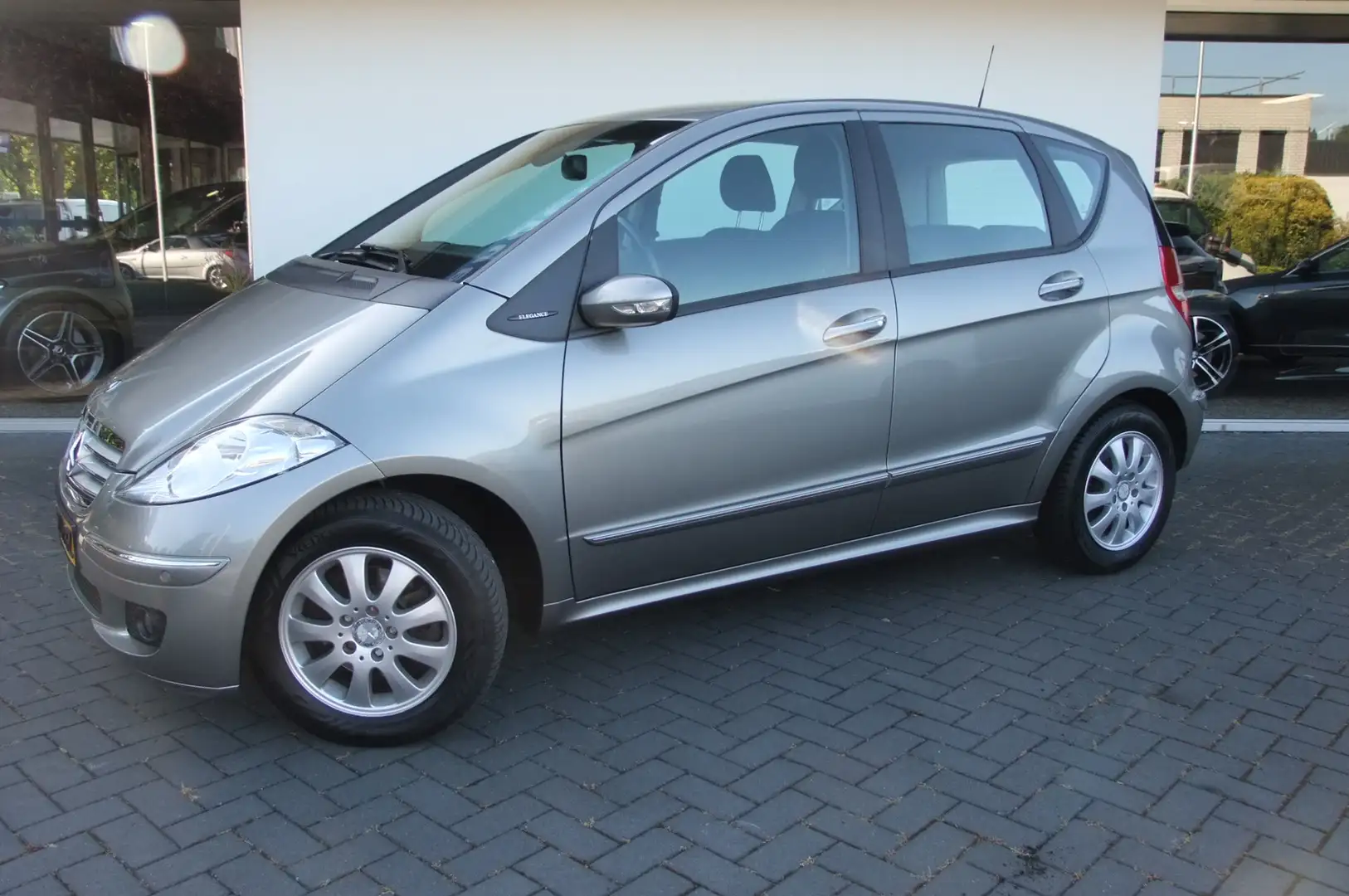 Mercedes-Benz A 170 Elegance Сірий - 2
