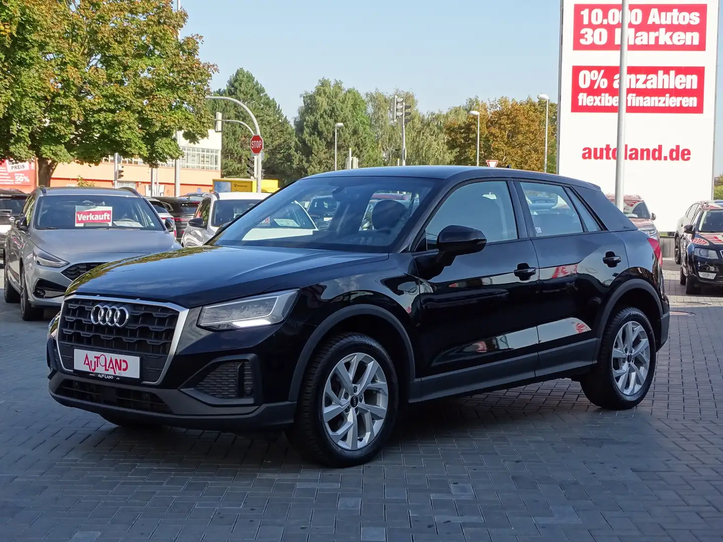 Audi Q2 35 1.5 TFSI LED Navi Sitzheizung Kamera Noir - 2