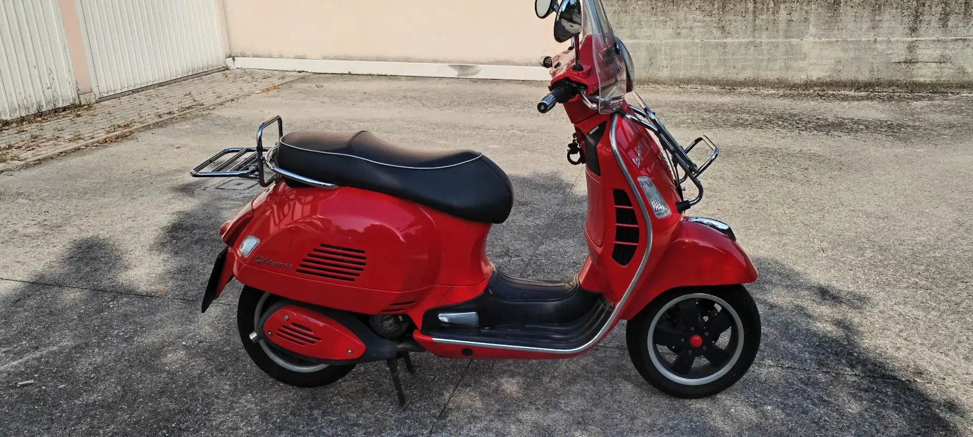 Piaggio GTS 300 super sport Roşu - 2
