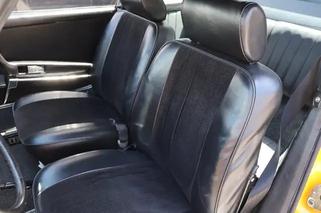 Porsche 911 view 14