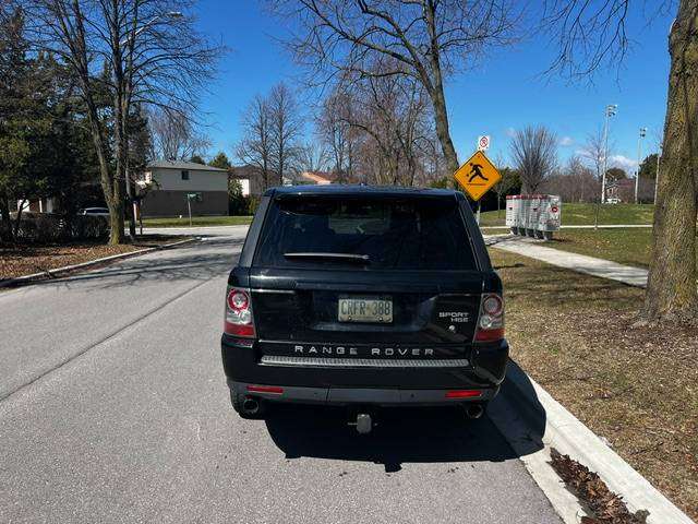 2010 Land Rover Range Rover Sport HSE alt 3