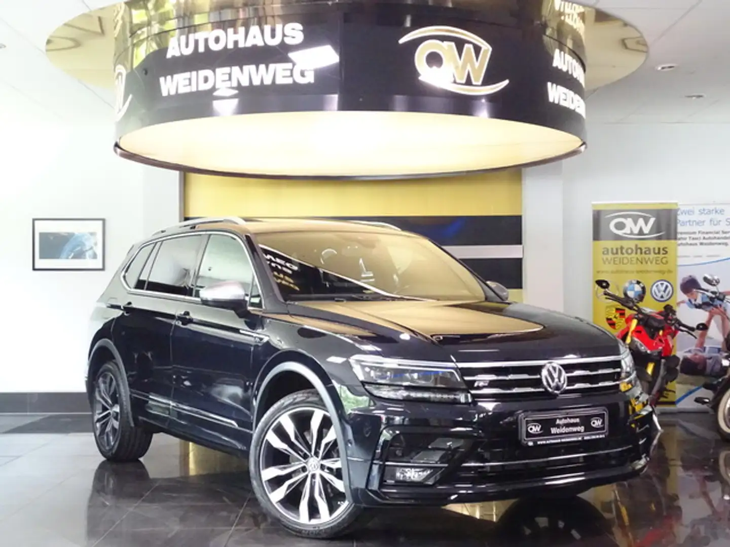 Volkswagen Tiguan Allspace 2.0TDI RLine LED Navi Virtu.Pano Negro - 1