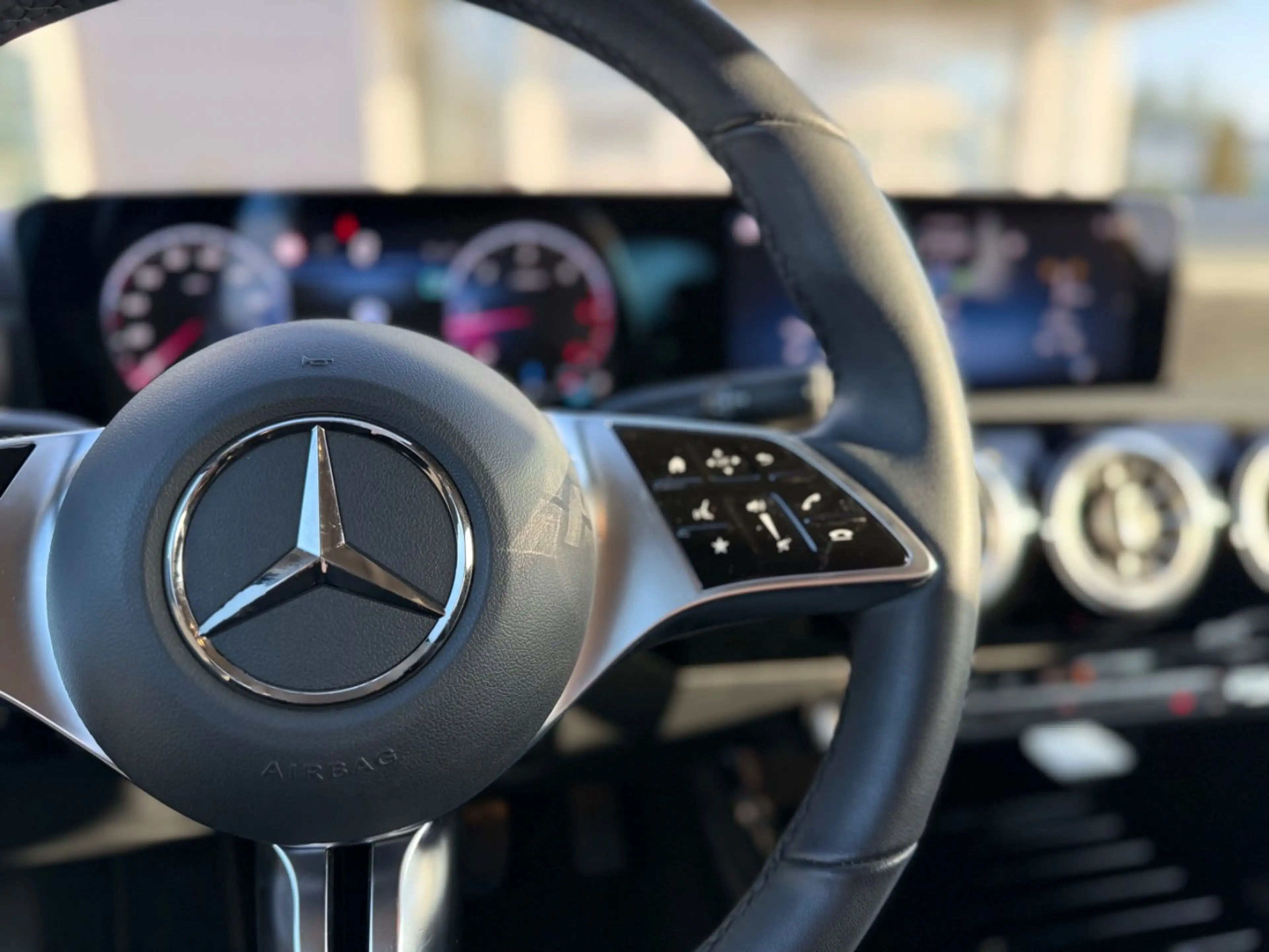 Mercedes-Benz A 200 Progressive LED Navi PDC SHZ Virtual Faceli — photo 15