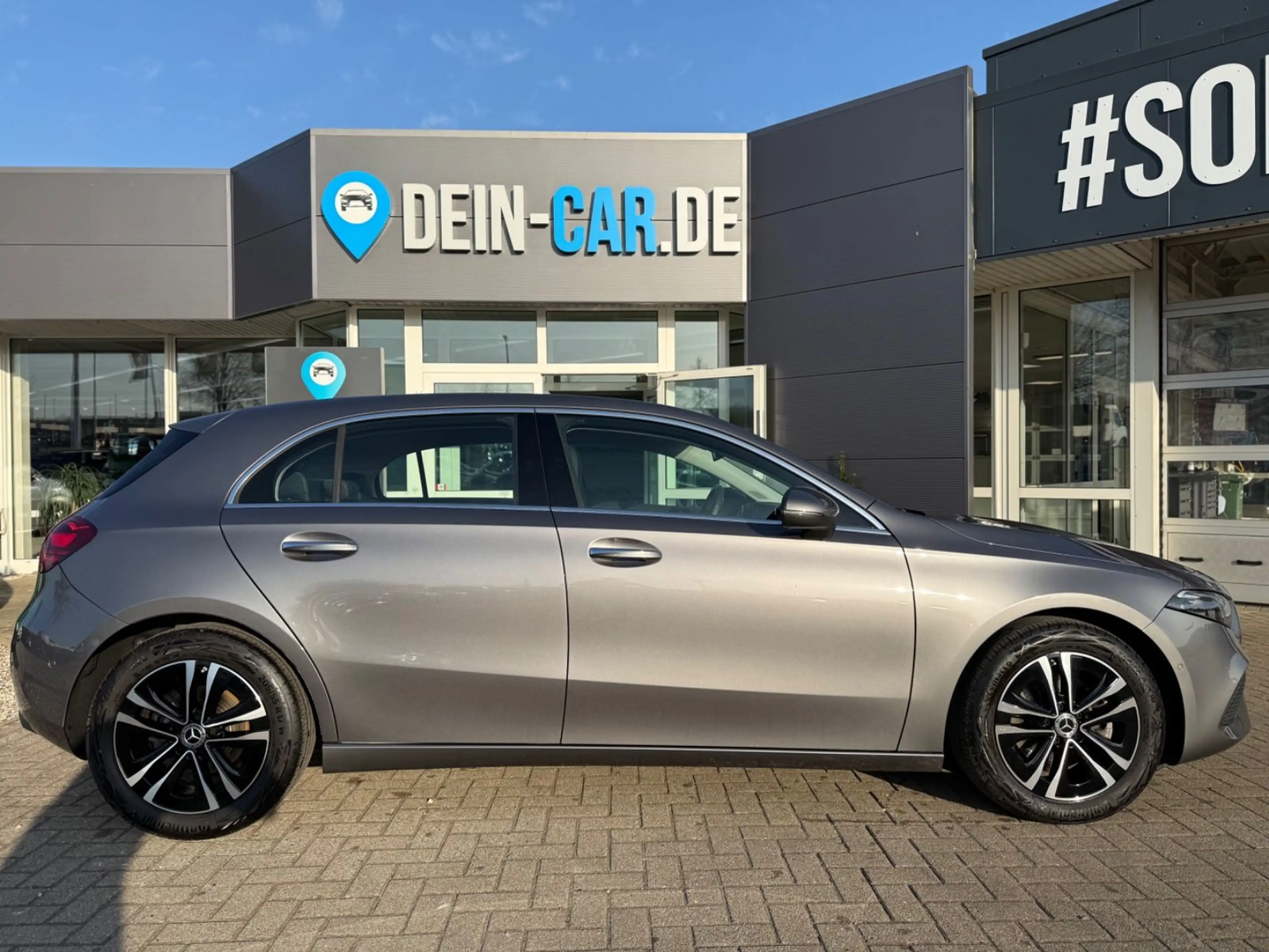 Mercedes-Benz A 200 Progressive LED Navi PDC SHZ Virtual Faceli — photo 9