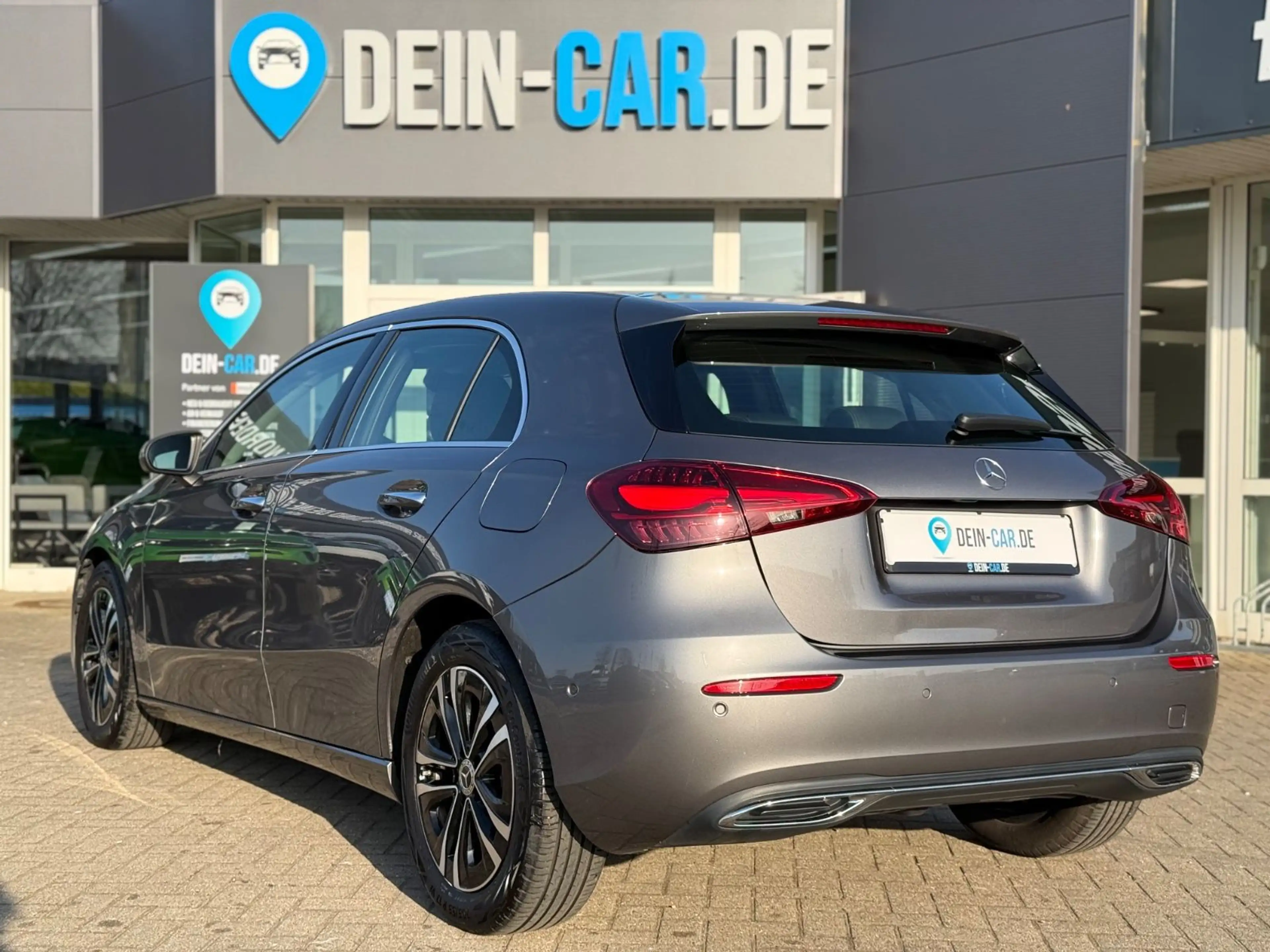 Mercedes-Benz A 200 Progressive LED Navi PDC SHZ Virtual Faceli — photo 5