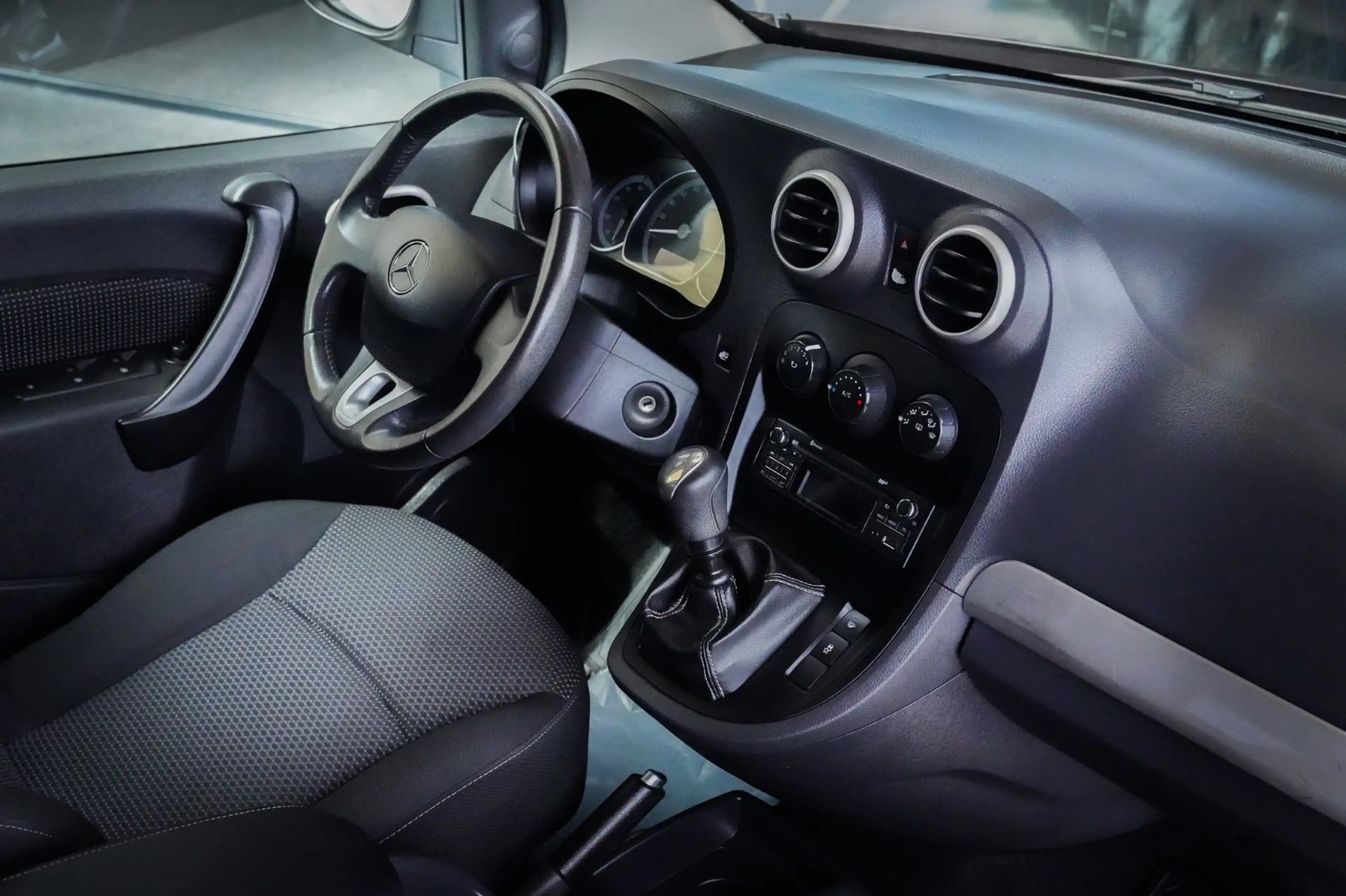 Mercedes-Benz Citan Kombi CDI *2.Hand/SHZ/Klima* — photo 6