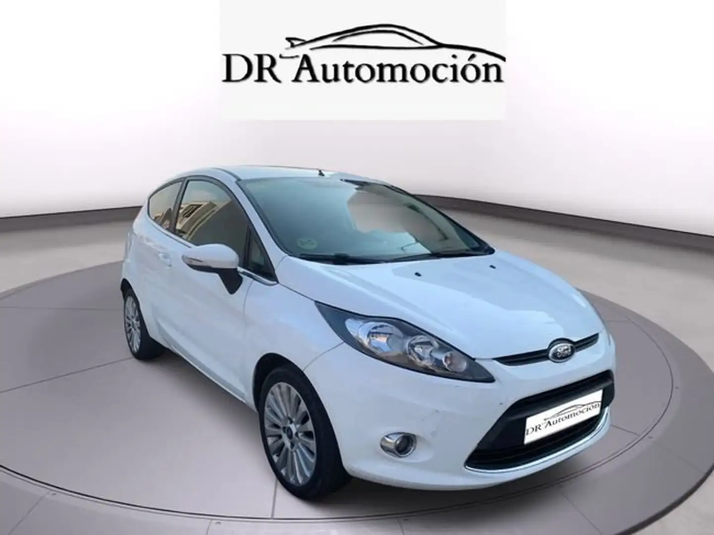 Ford Fiesta 1.6TDCi Titanium Weiß - 2