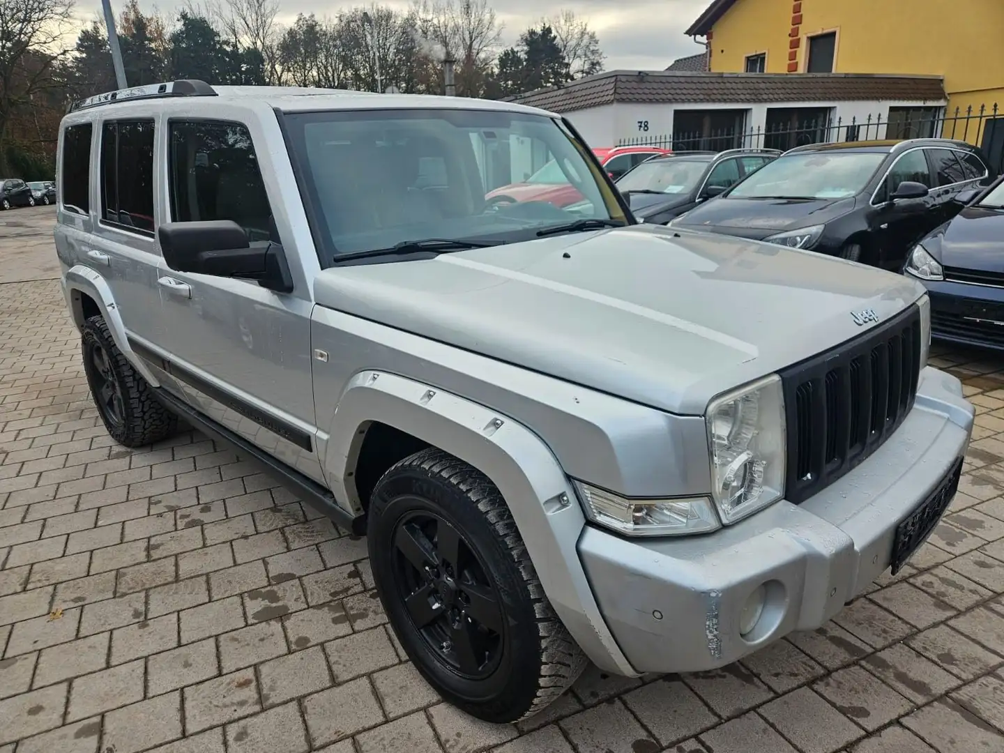 Jeep Commander 3.0 V6 CRD Limited Zilver - 1